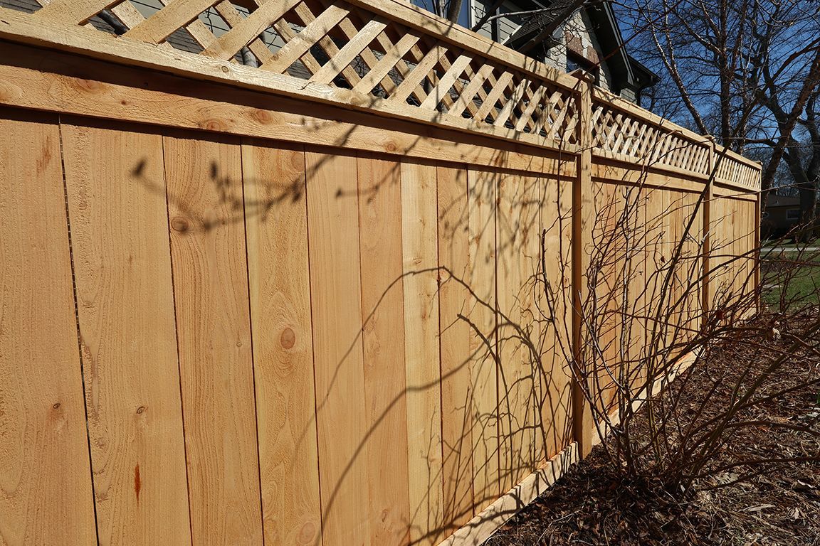 cedar fence installation Illinois