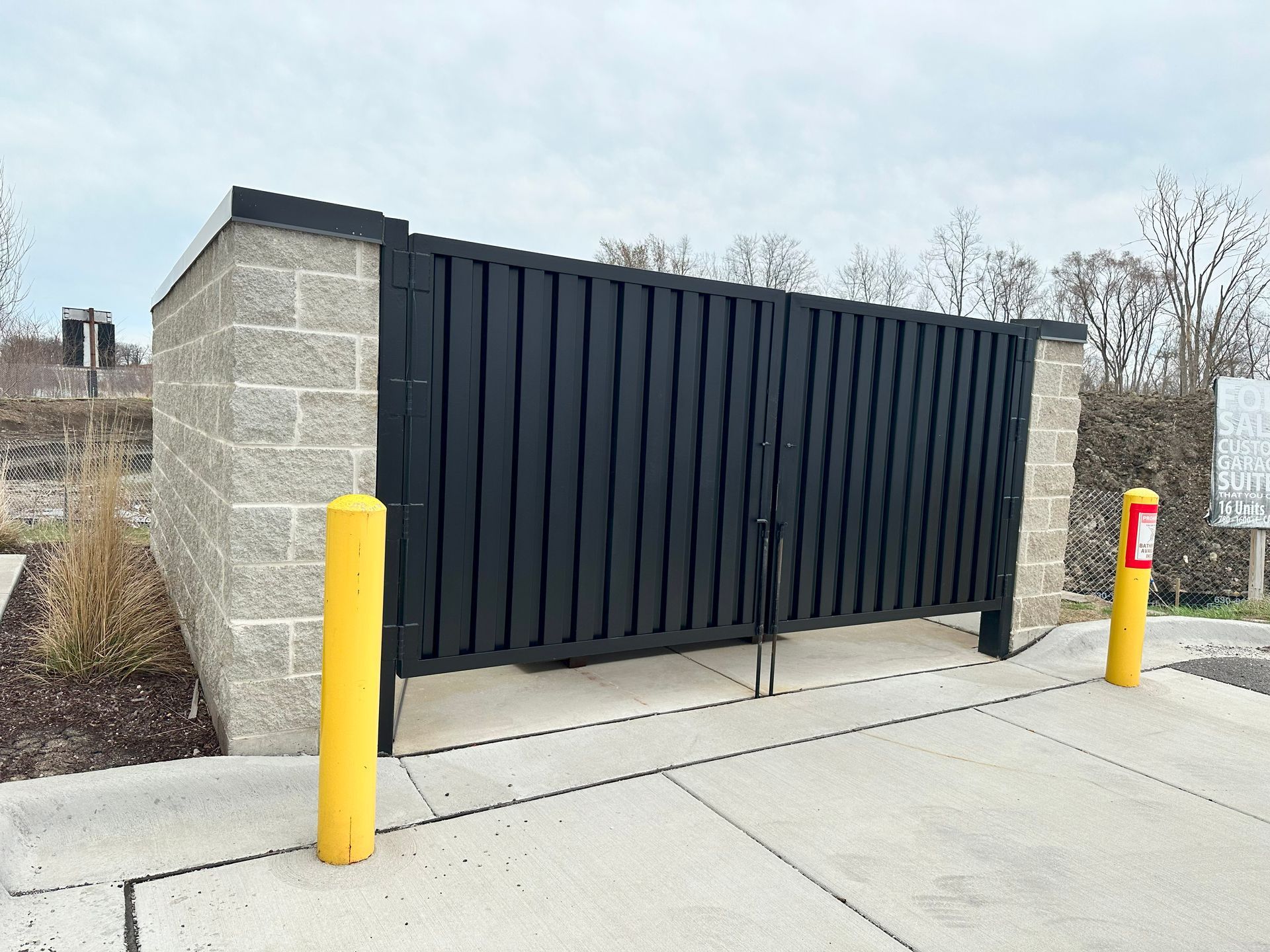 dumpster enclosure contractors Illinois