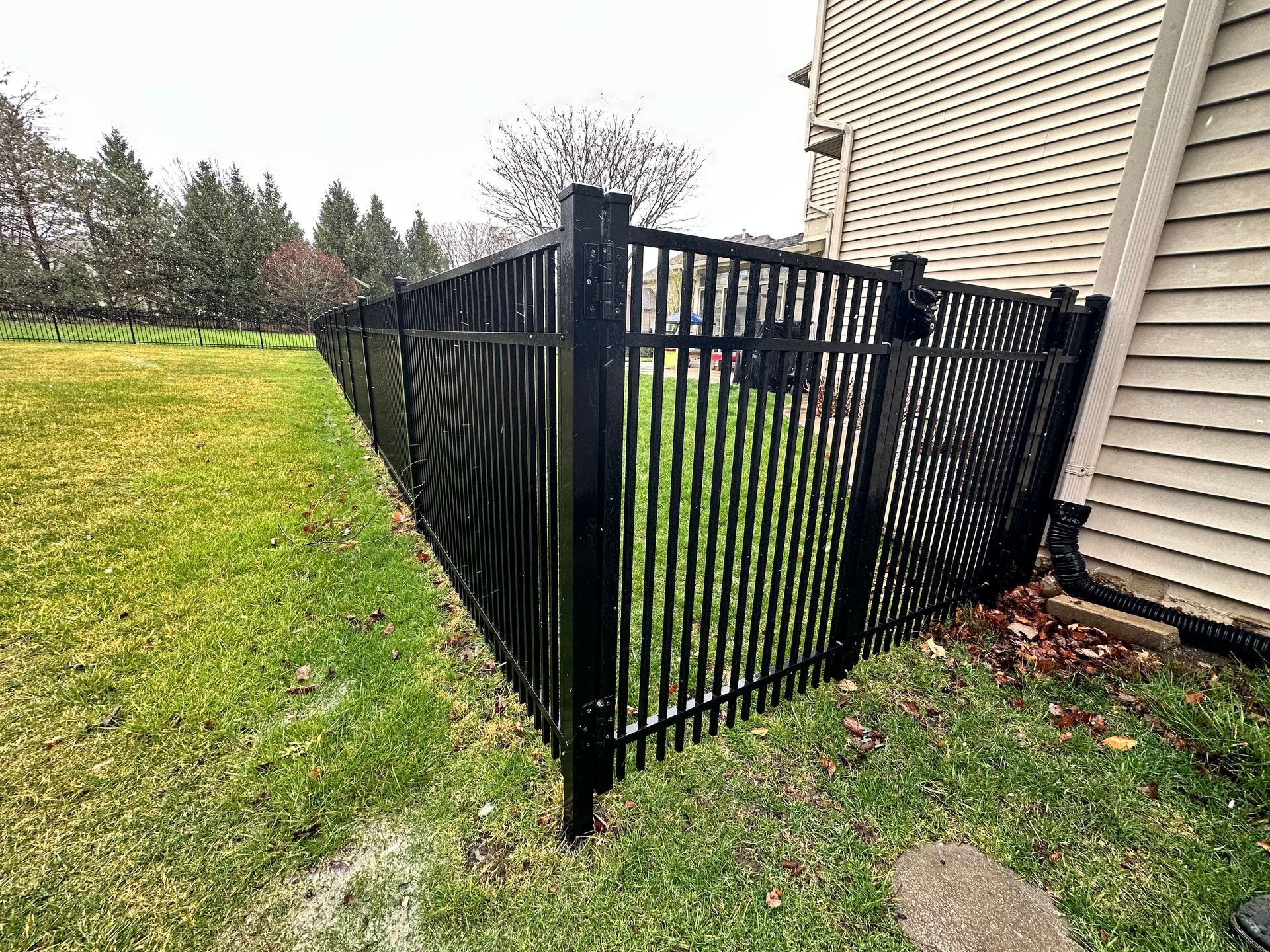 aluminum fence company illinois

