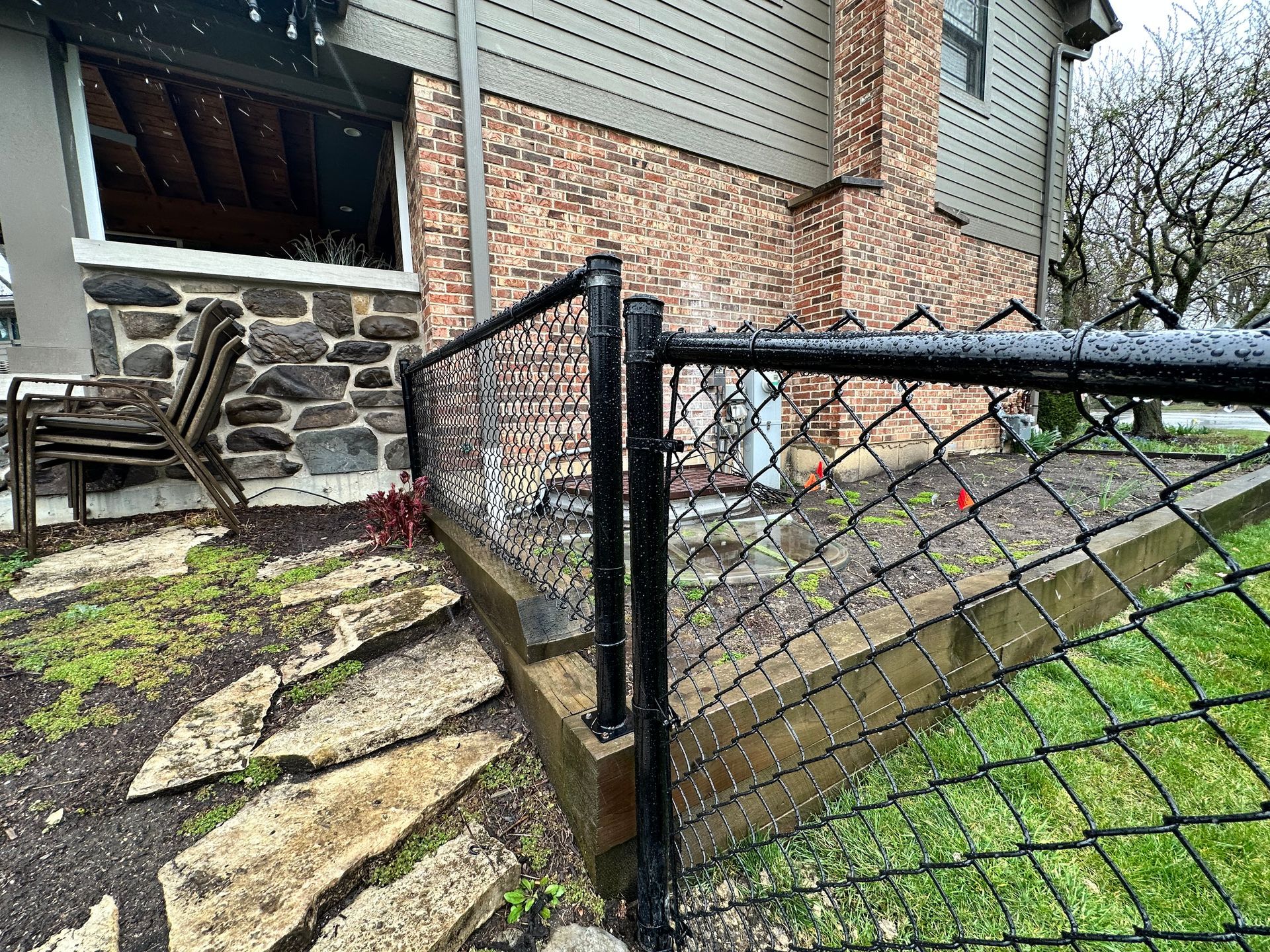 chain link fence installation Illinois