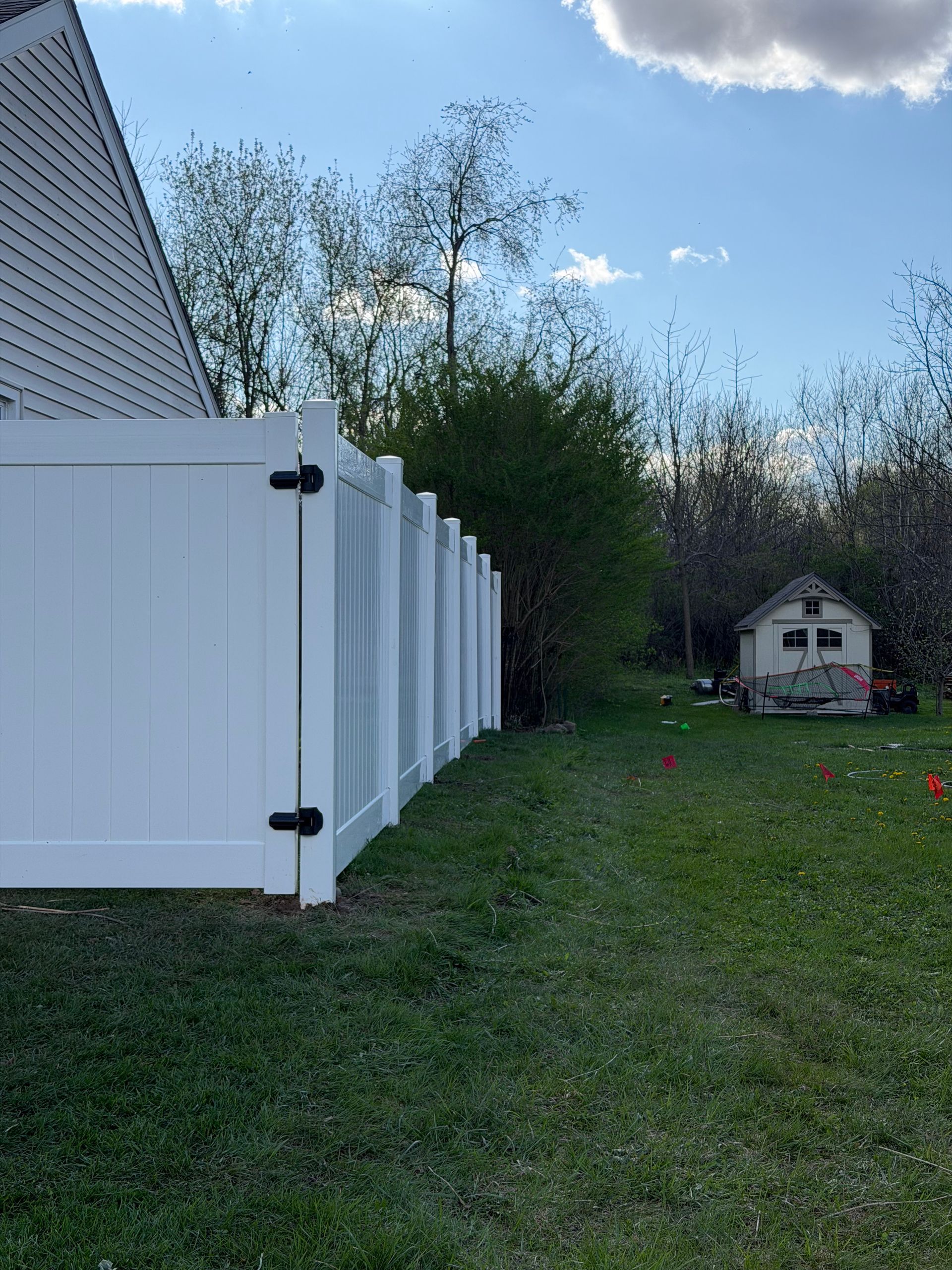 vinyl pvc privacy fence installation Illinois