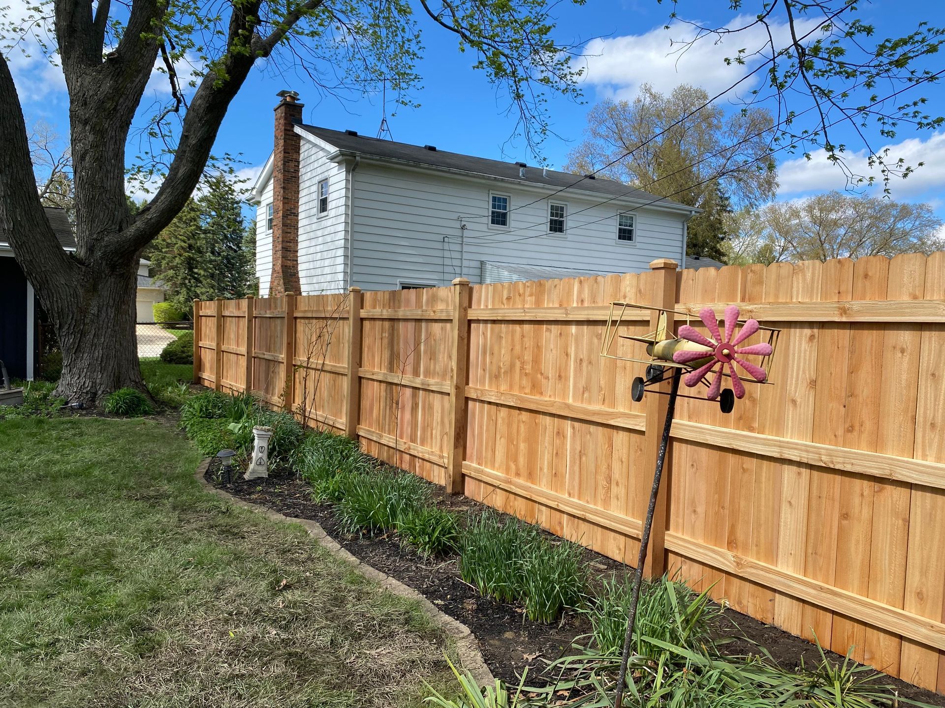 cedar fence installation Illinois