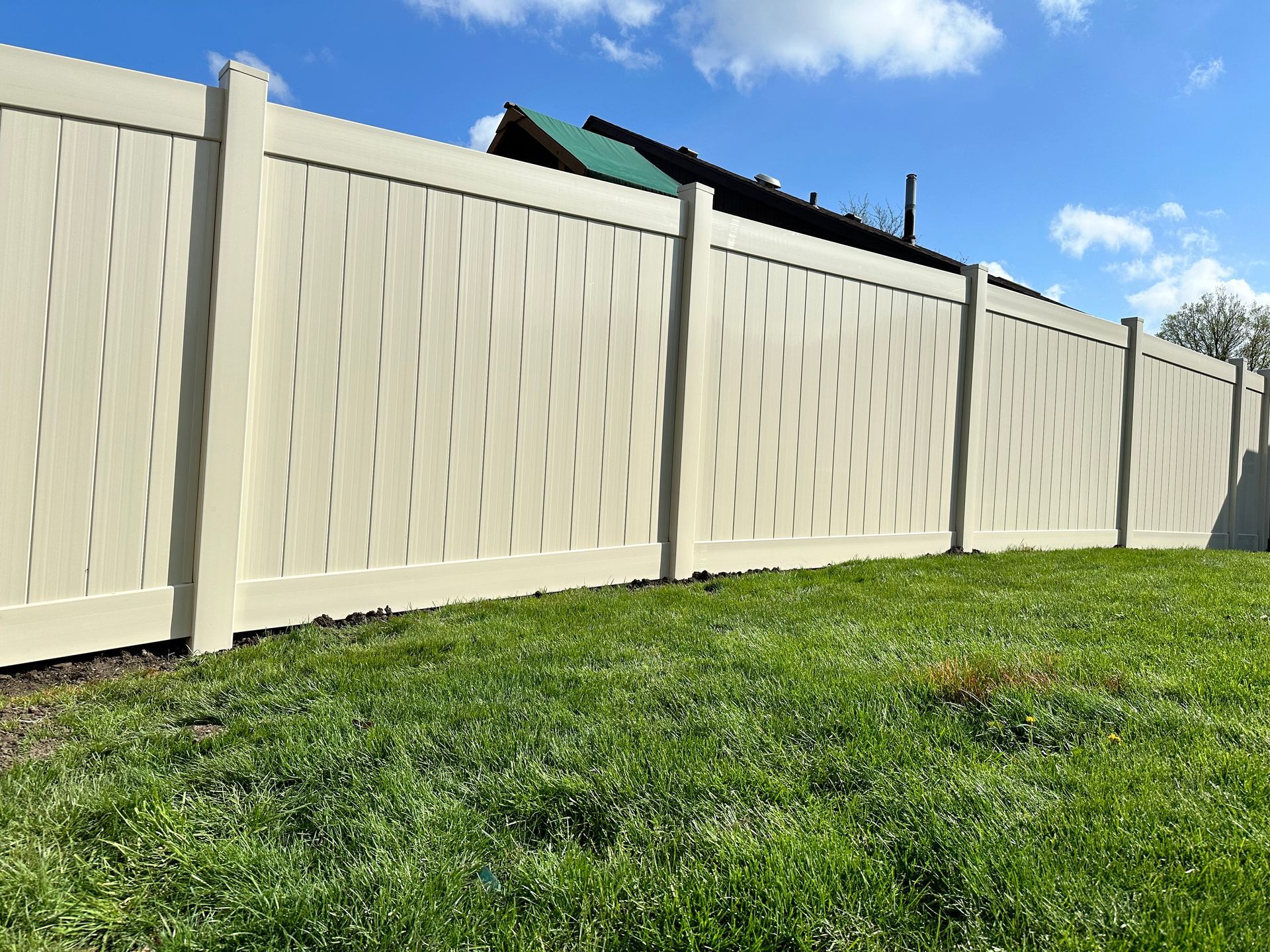 vinyl fence installation Illinois
