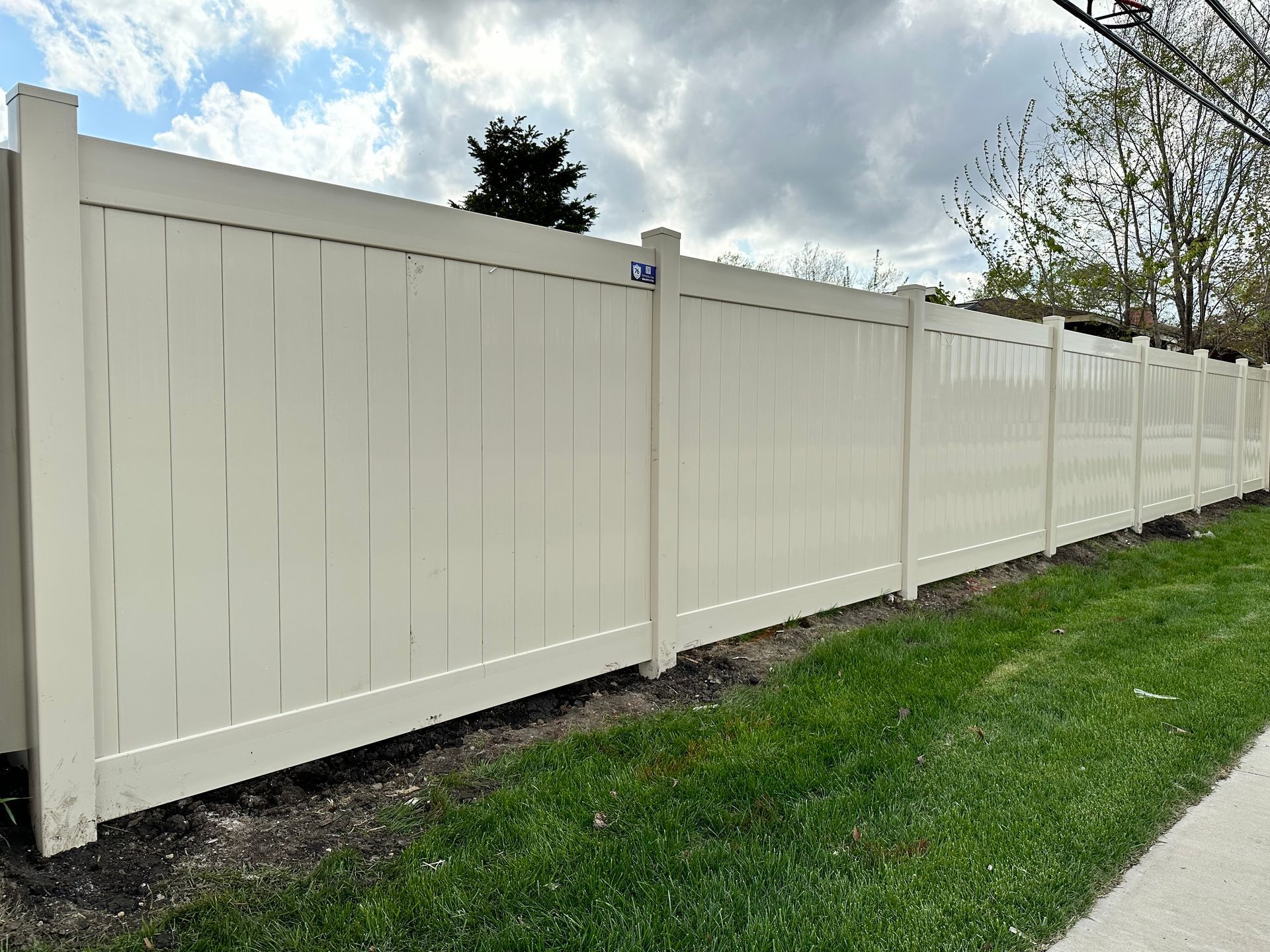vinyl fence installation Illinois