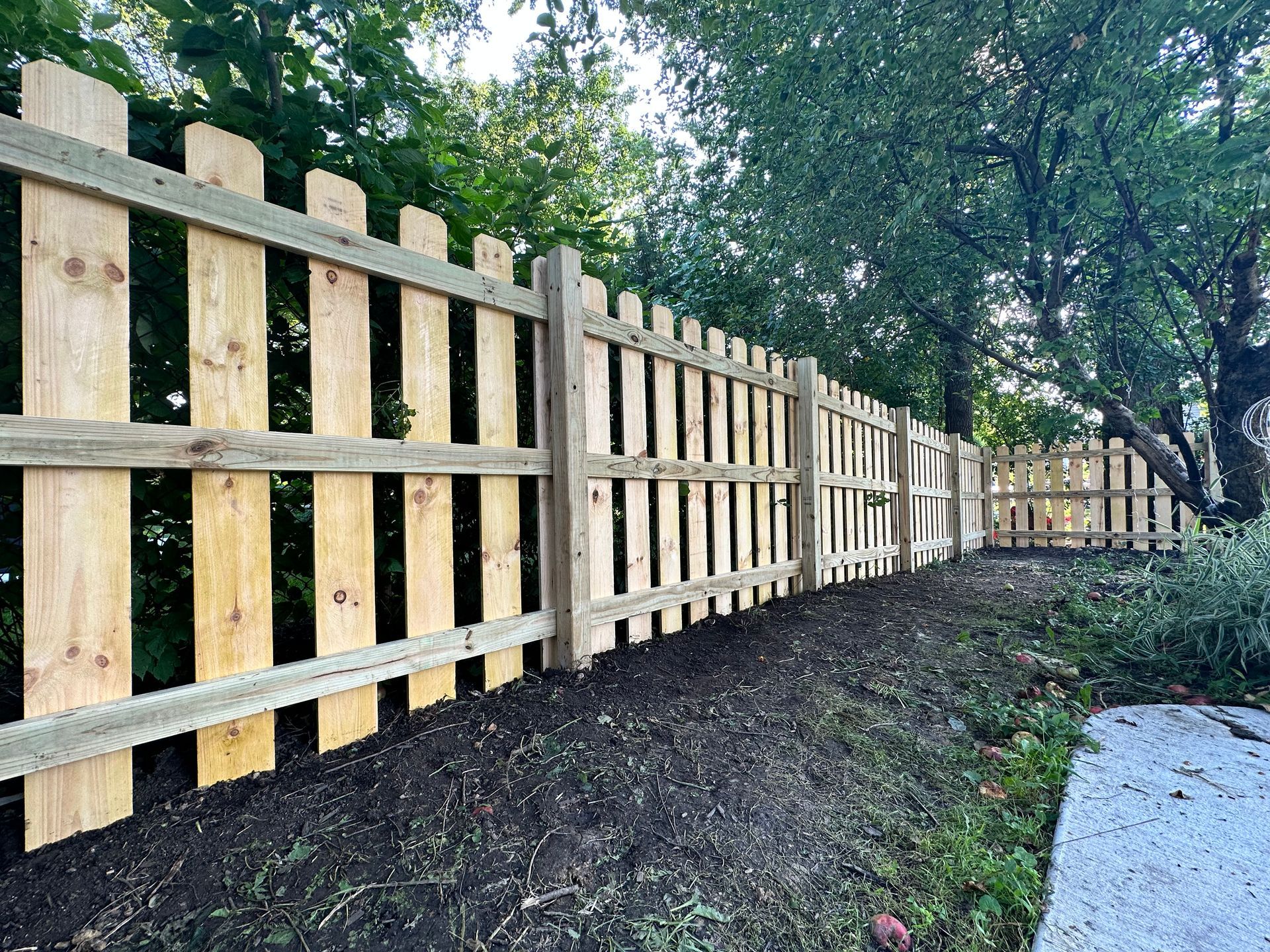 picket fence installation Illinois