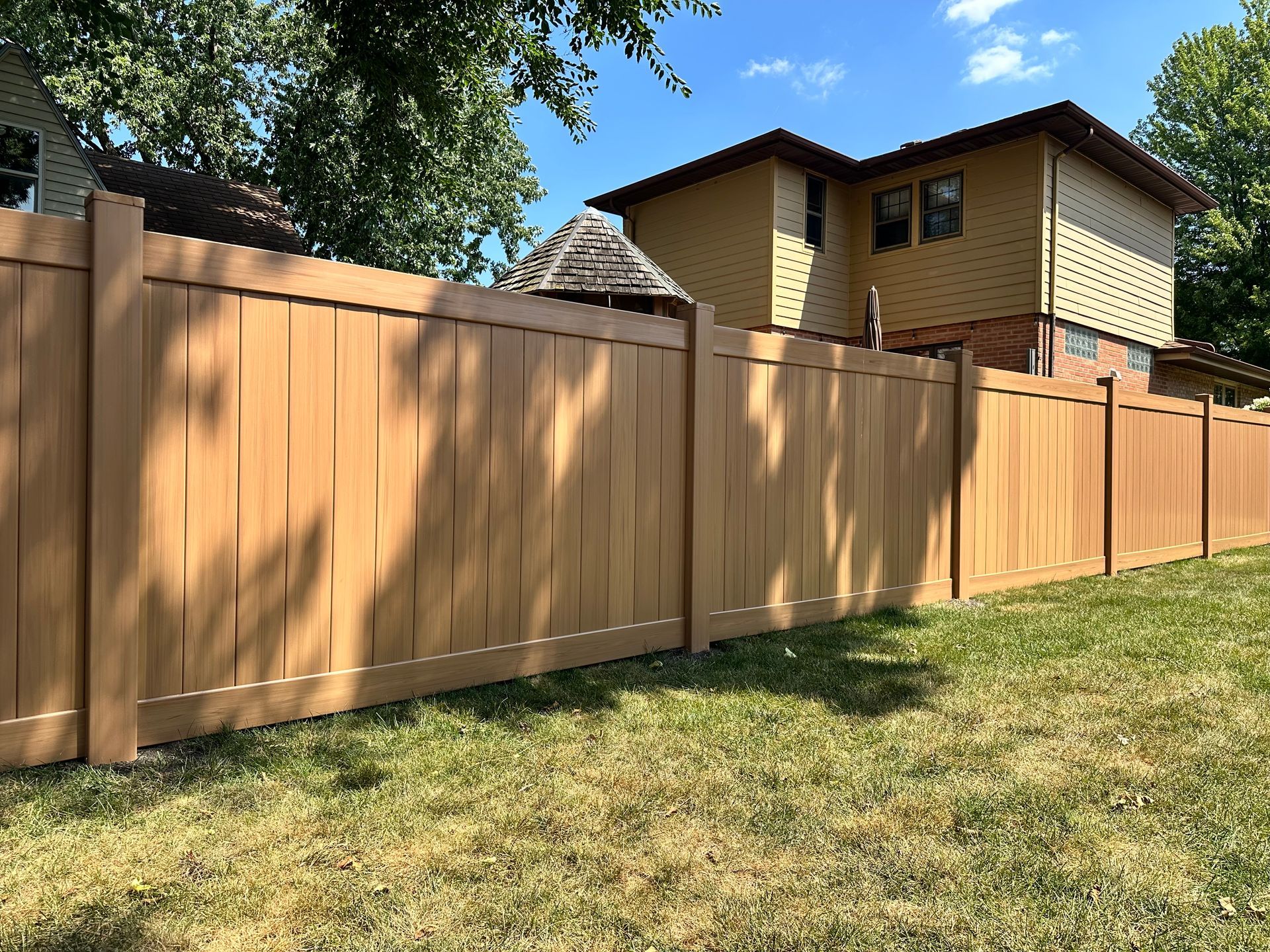 vinyl fence installation Illinois