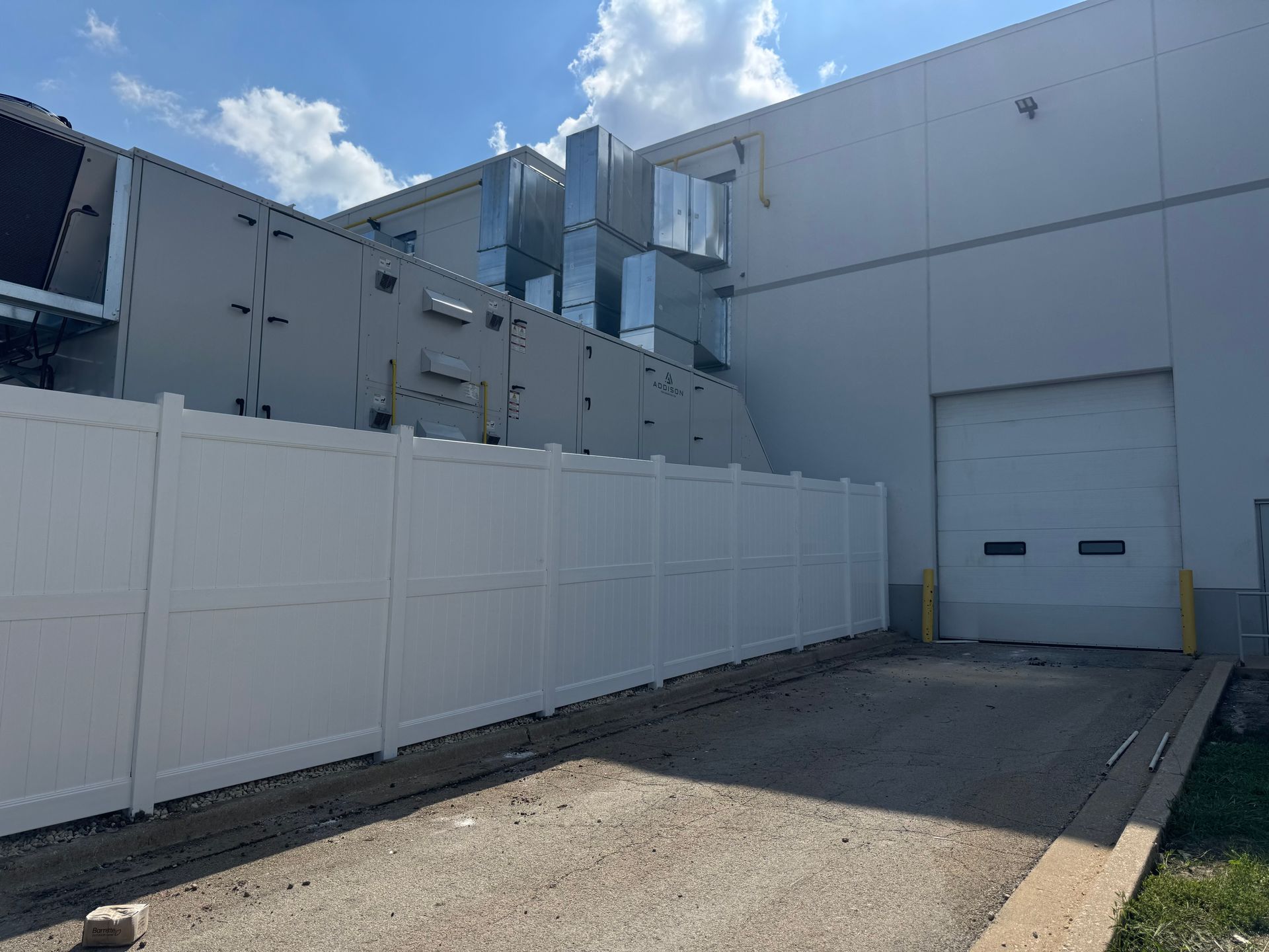 commercial vinyl fence installation Illinois