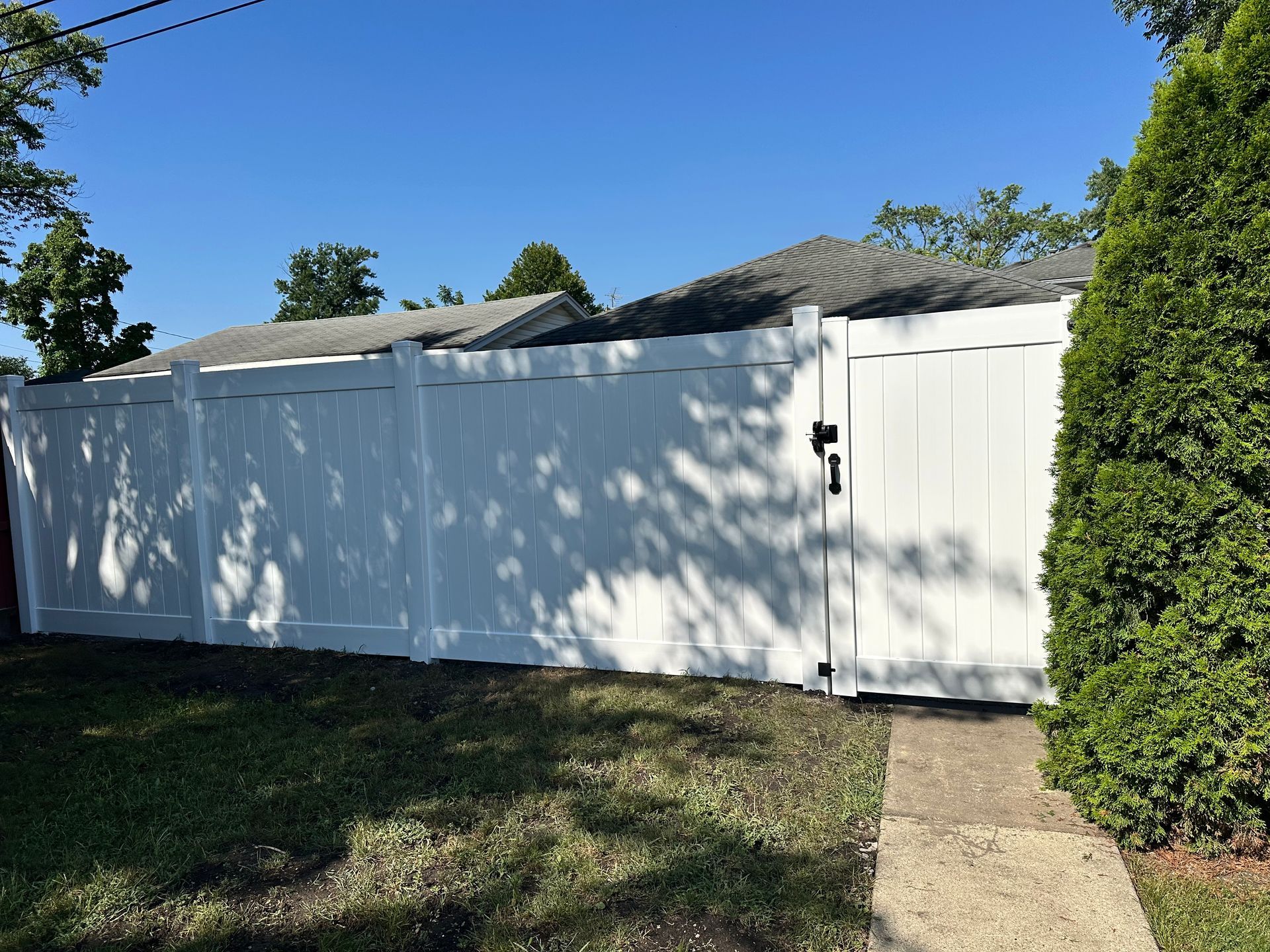 vinyl fence installation Illinois
