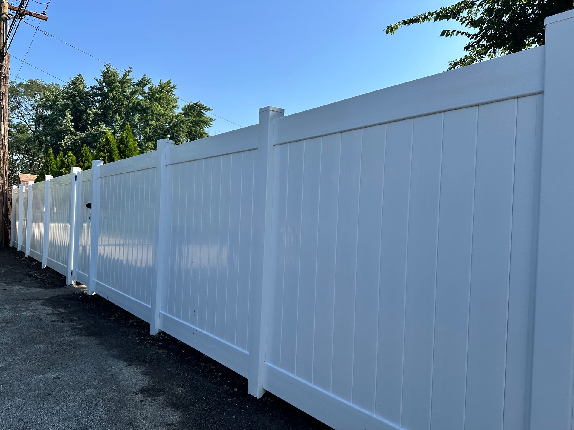 vinyl fence installation Illinois