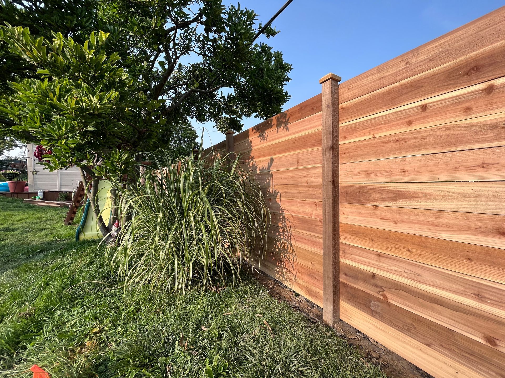 horizontal fence installation Illinois