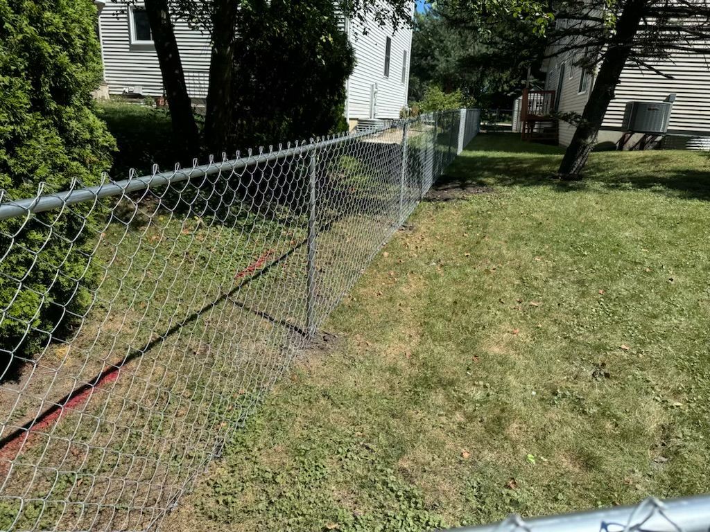 chain link fence installation Illinois