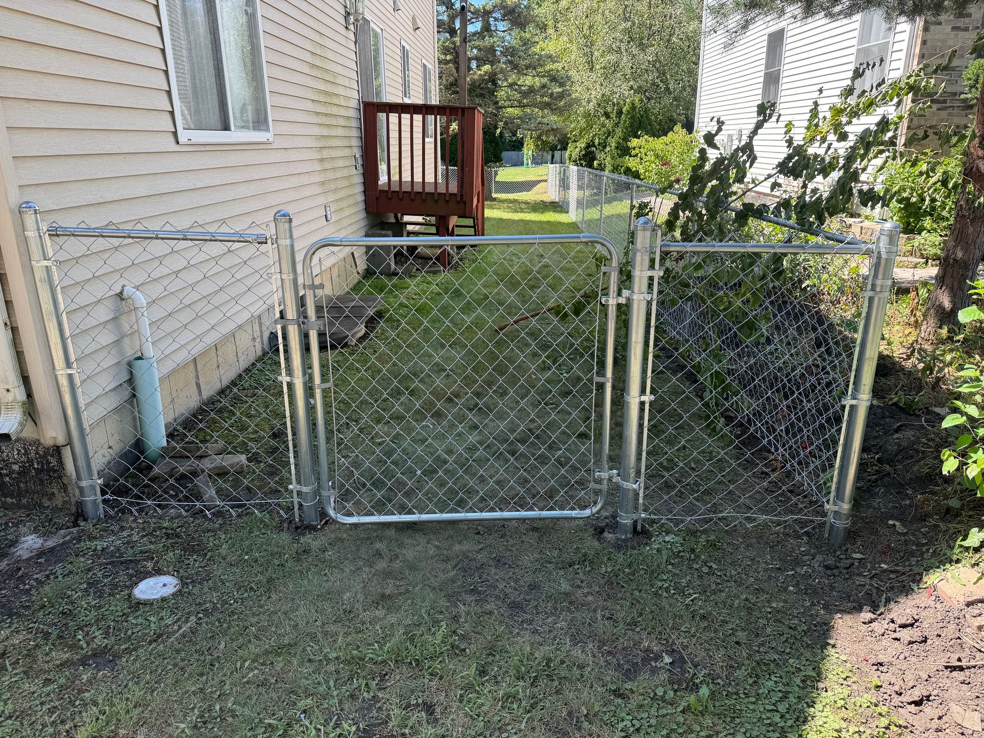 chain link fence installation Illinois