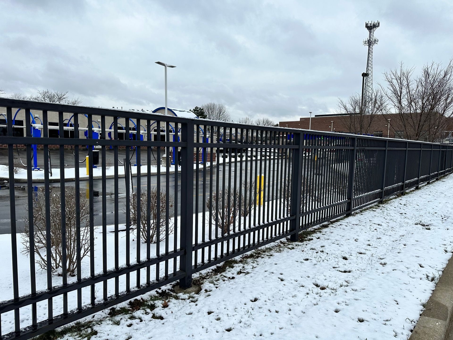commercial fence contractors Illinois