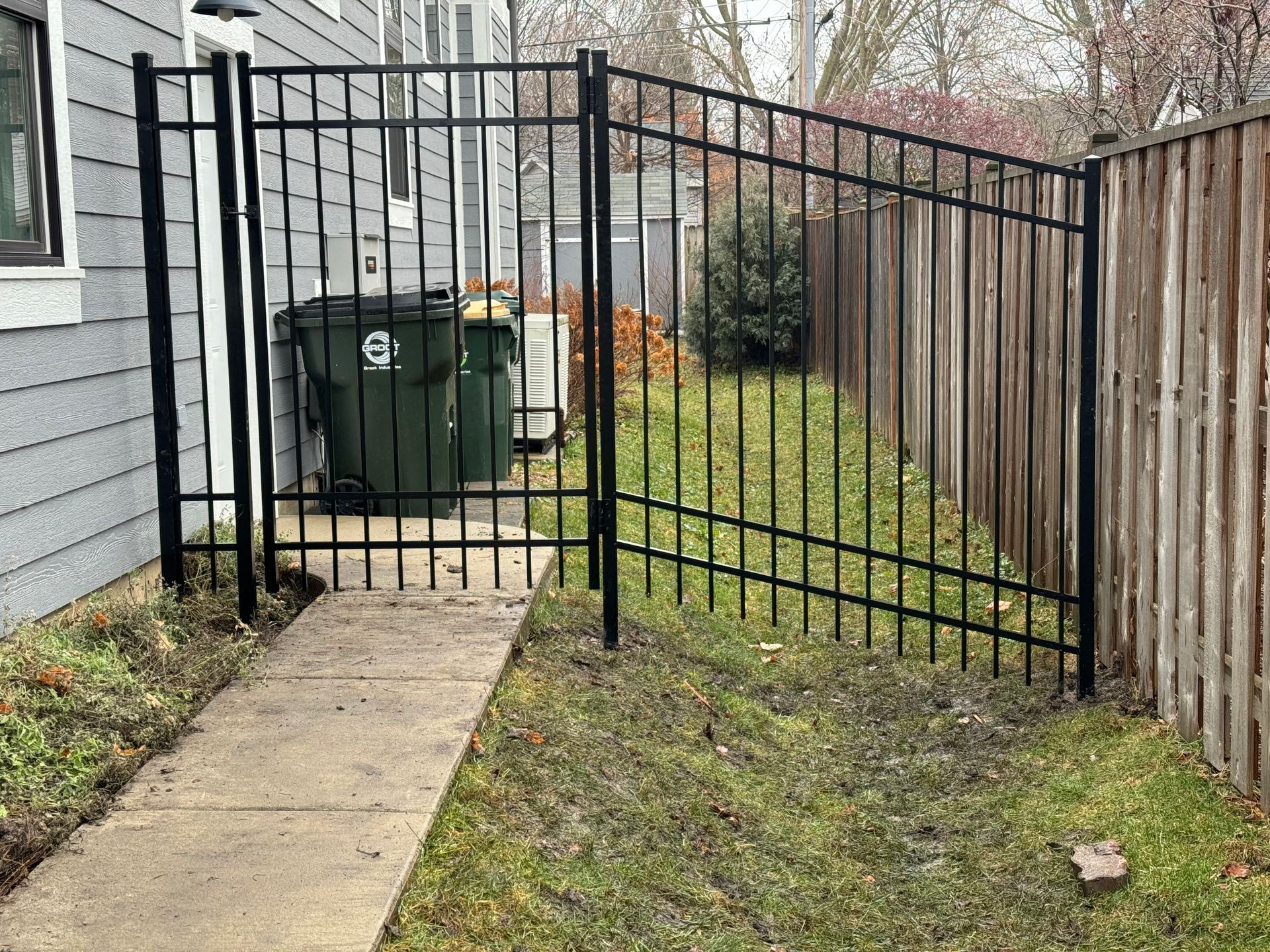 slopes gaps under fence