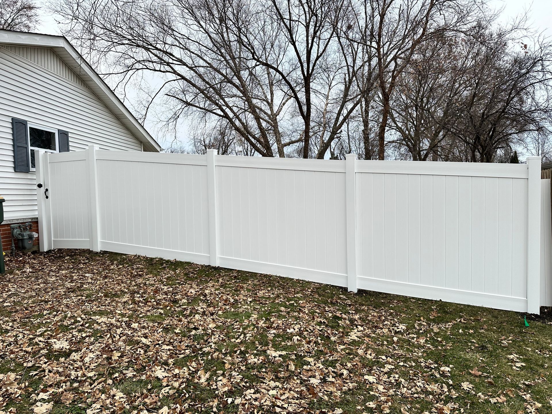 vinyl fence installation Illinois