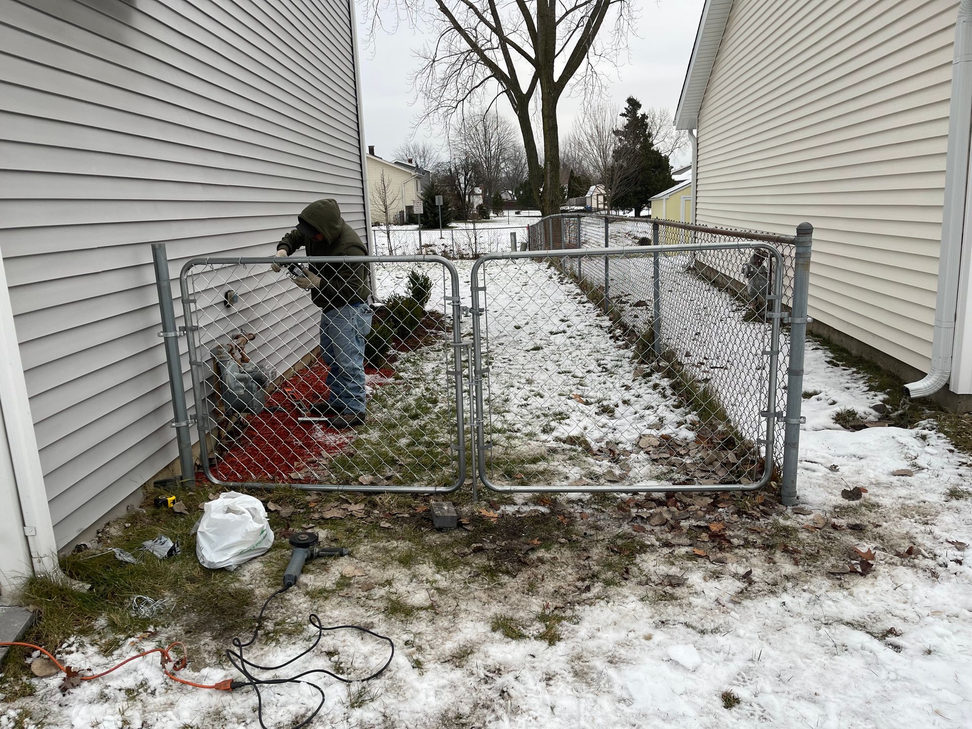 chain link fence installation Illinois