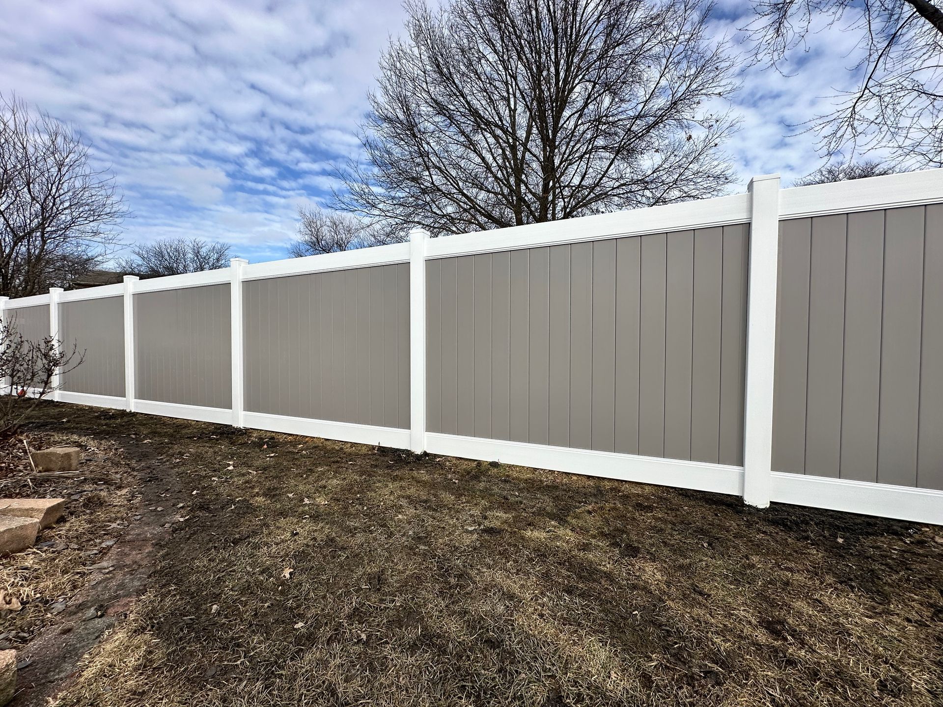 vinyl fence installation Illinois
