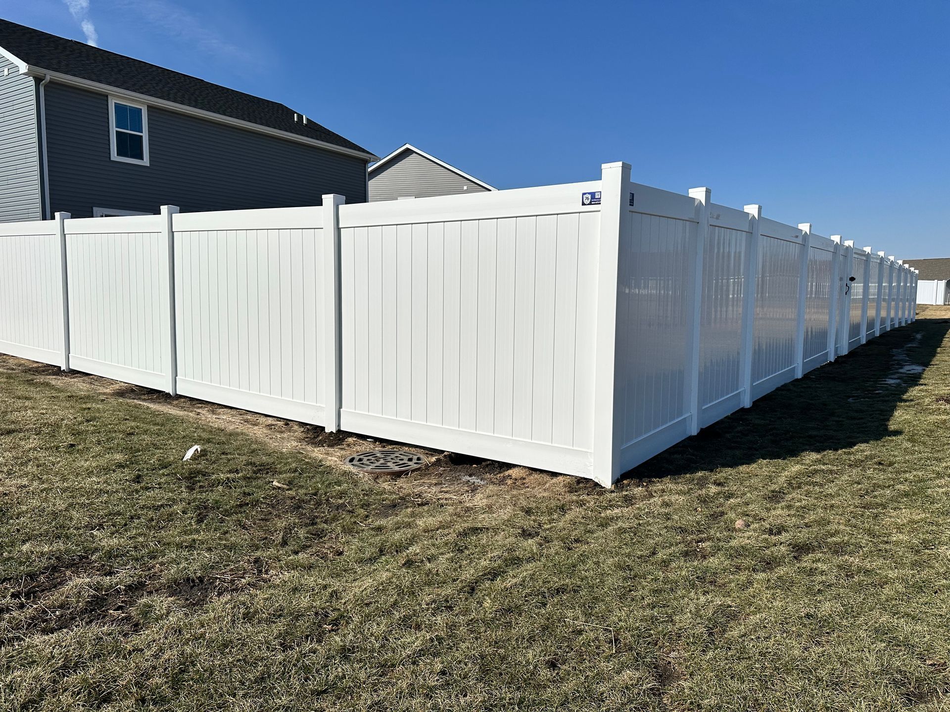 vinyl fence installation Illinois