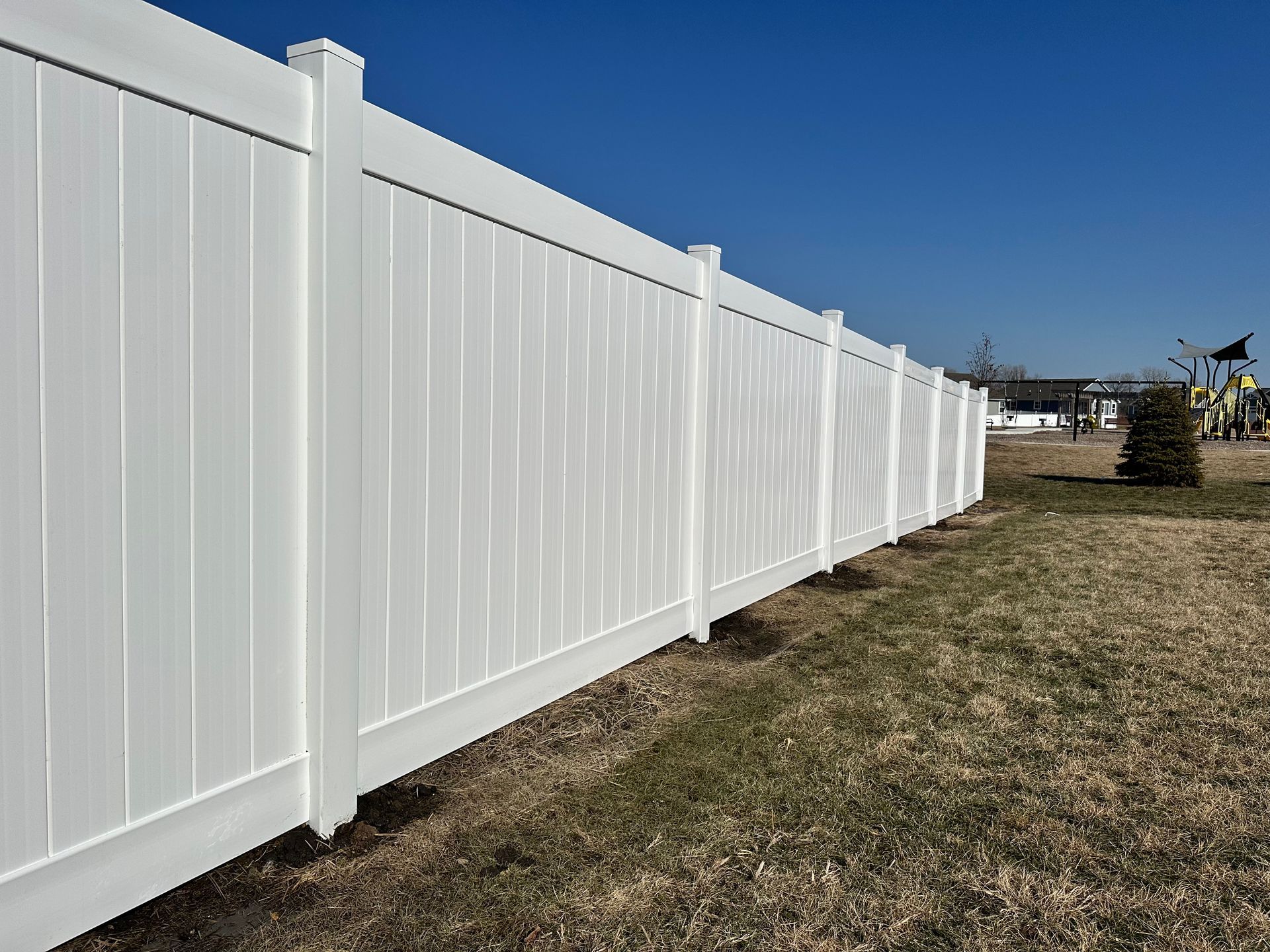 vinyl fence installation Illinois