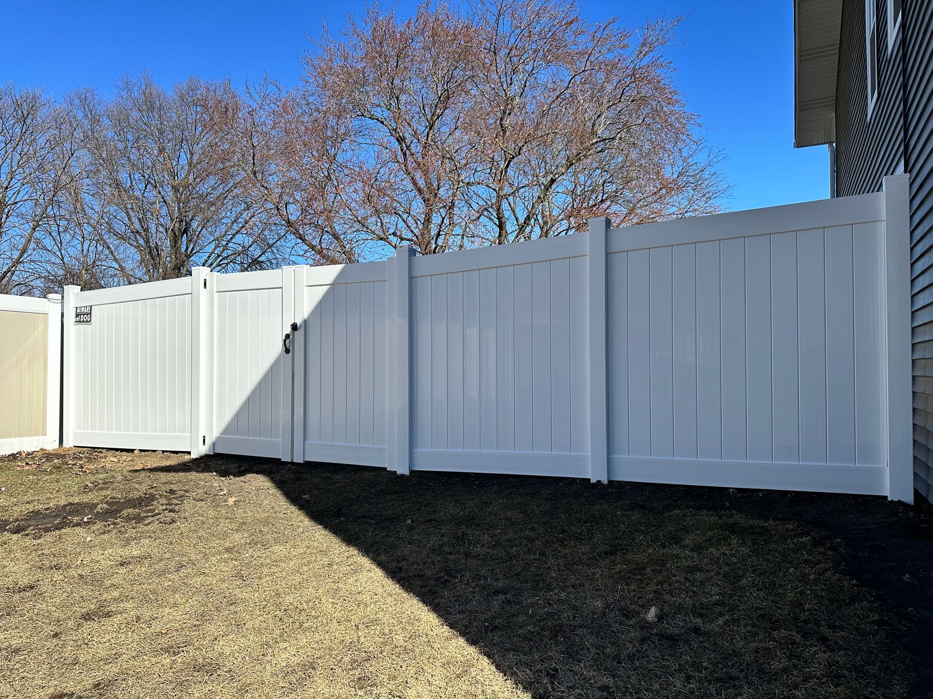 vinyl fence installation Illinois