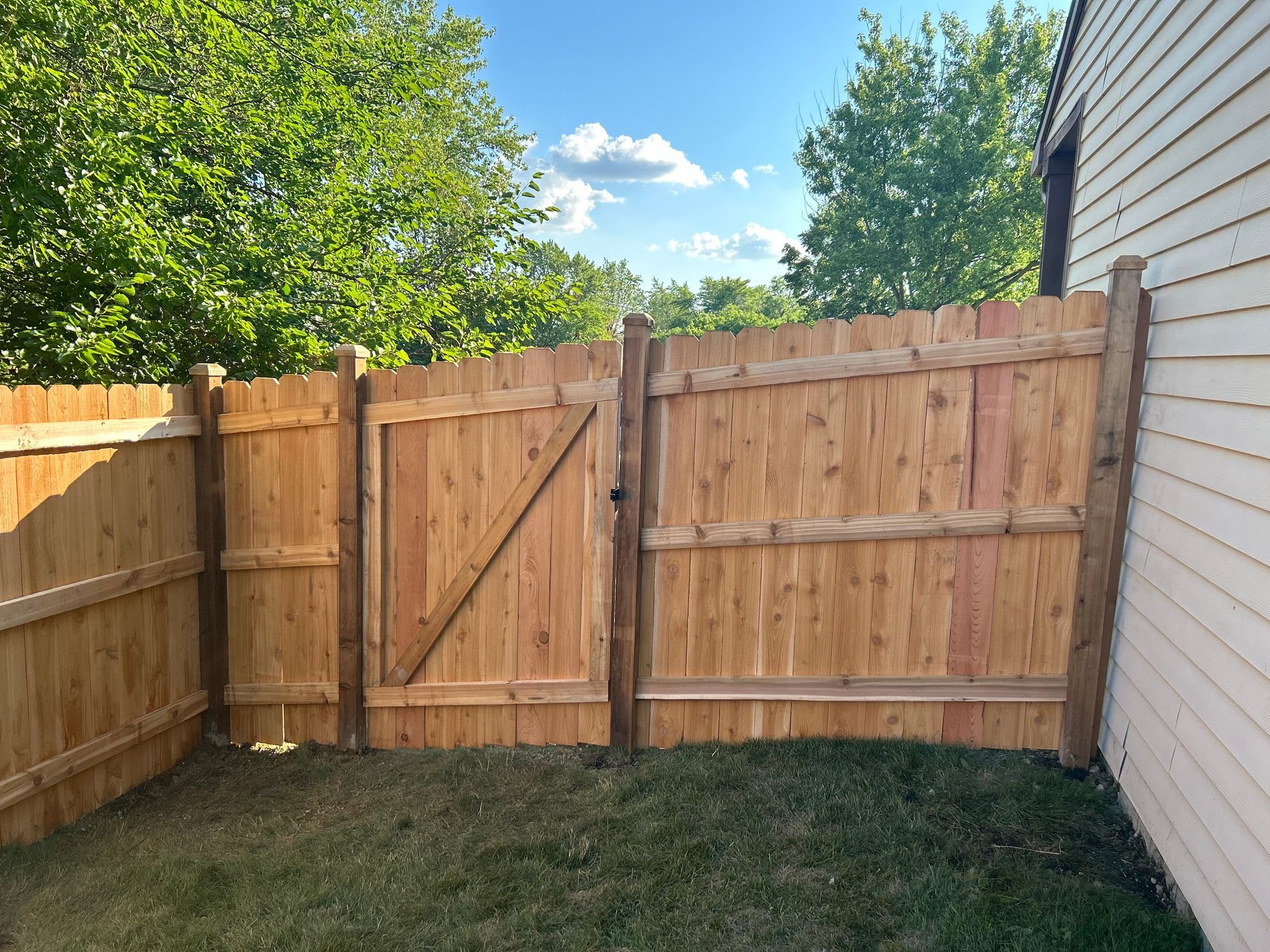 cedar fence installation illinois