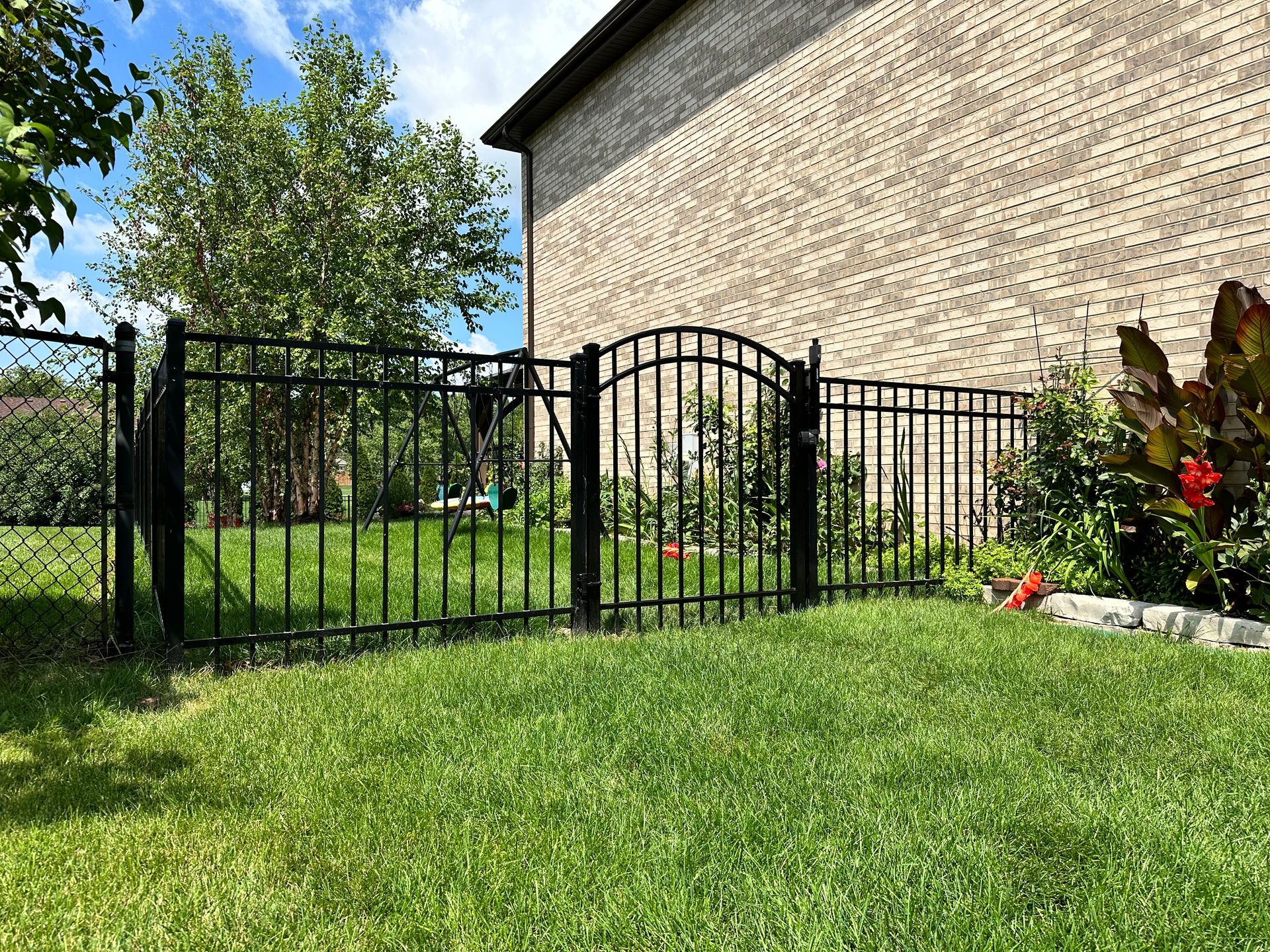 aluminum fence installation Illinois