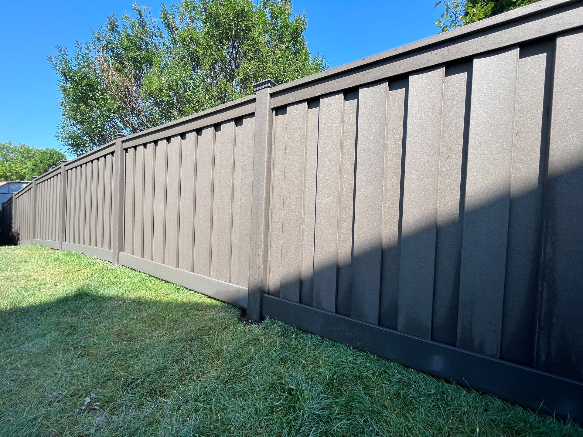 Composite fence installation Illinois