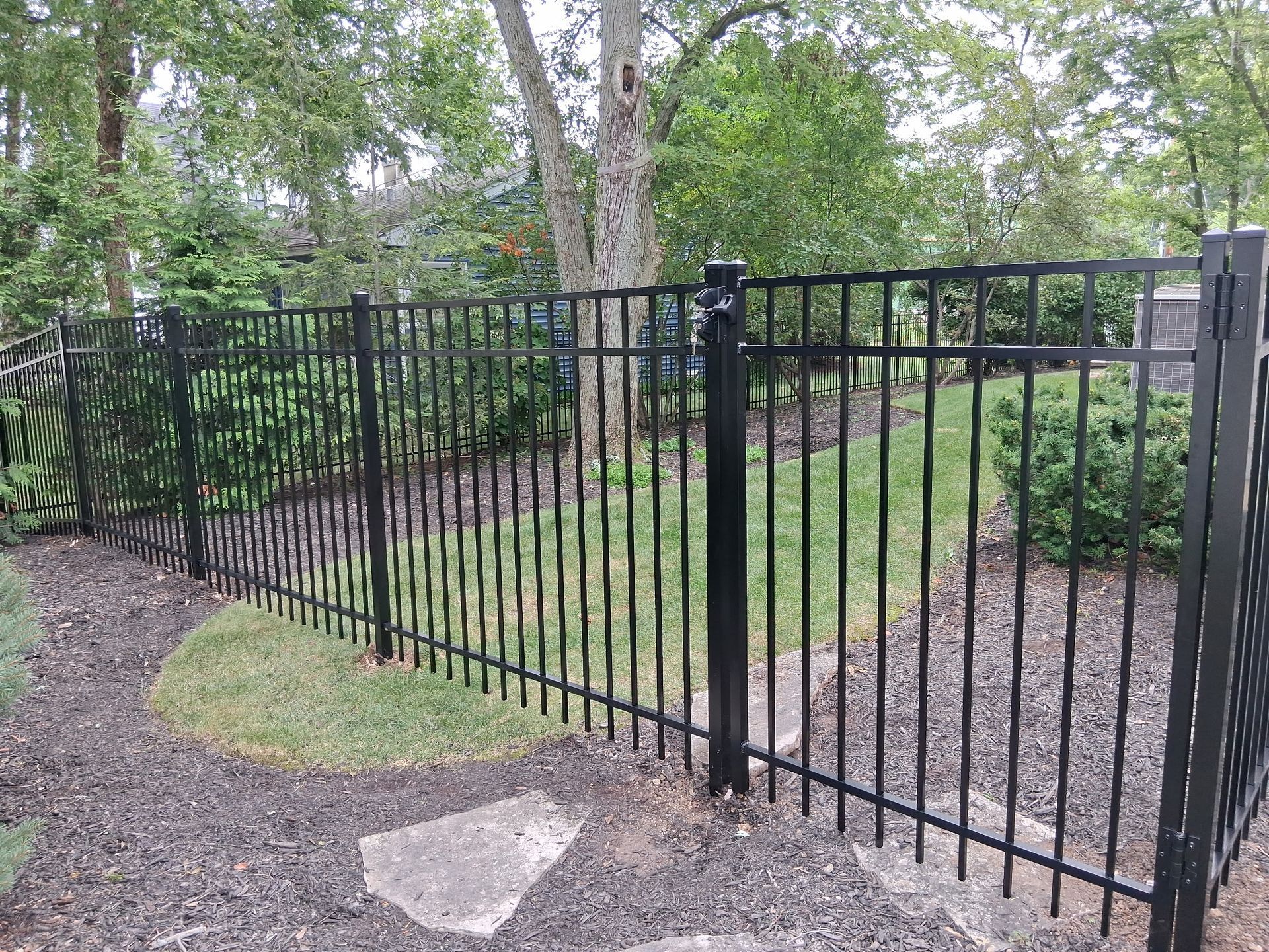ornamental aluminum fence installation Illinois