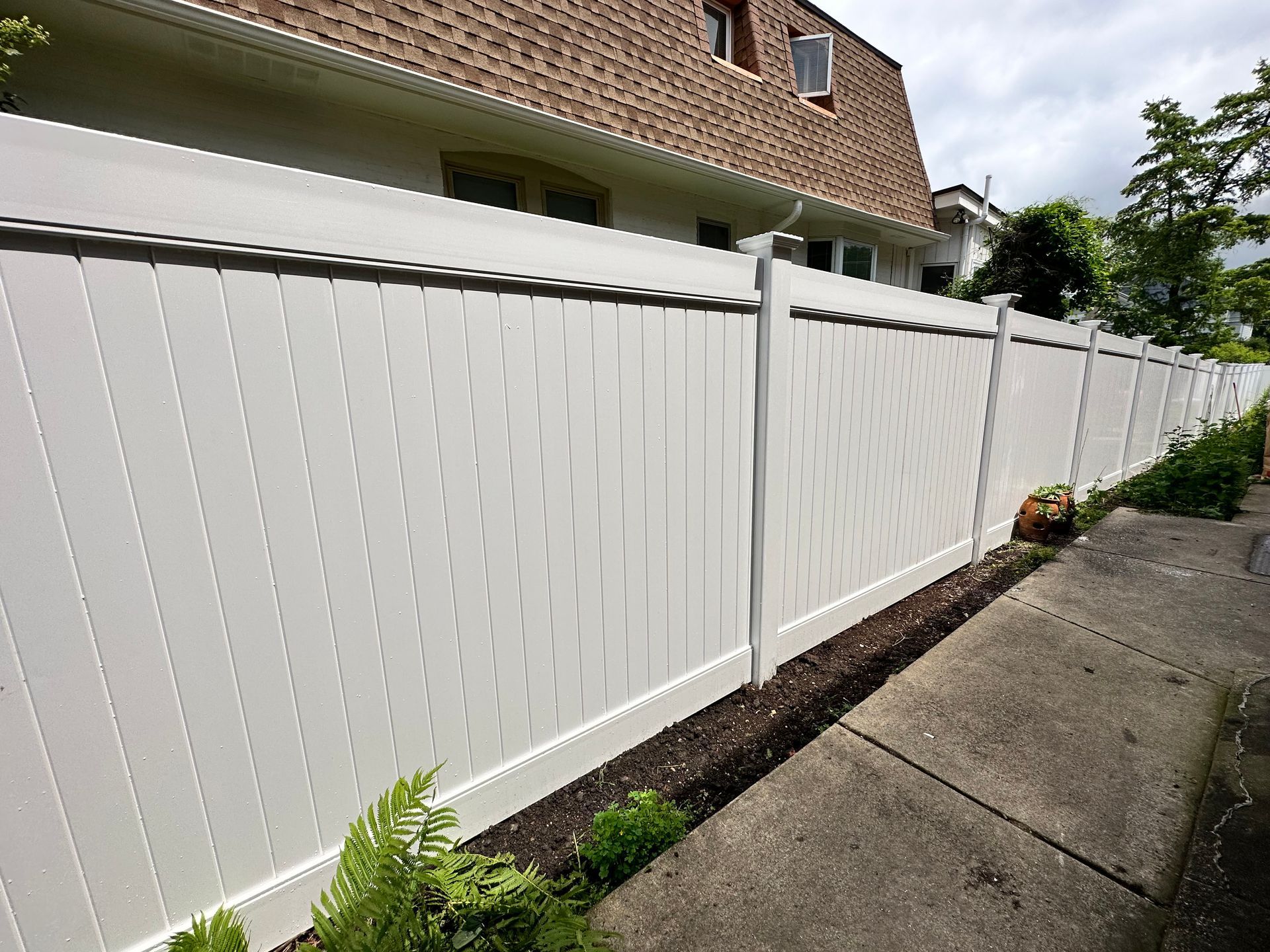 vinyl fence company Illinois