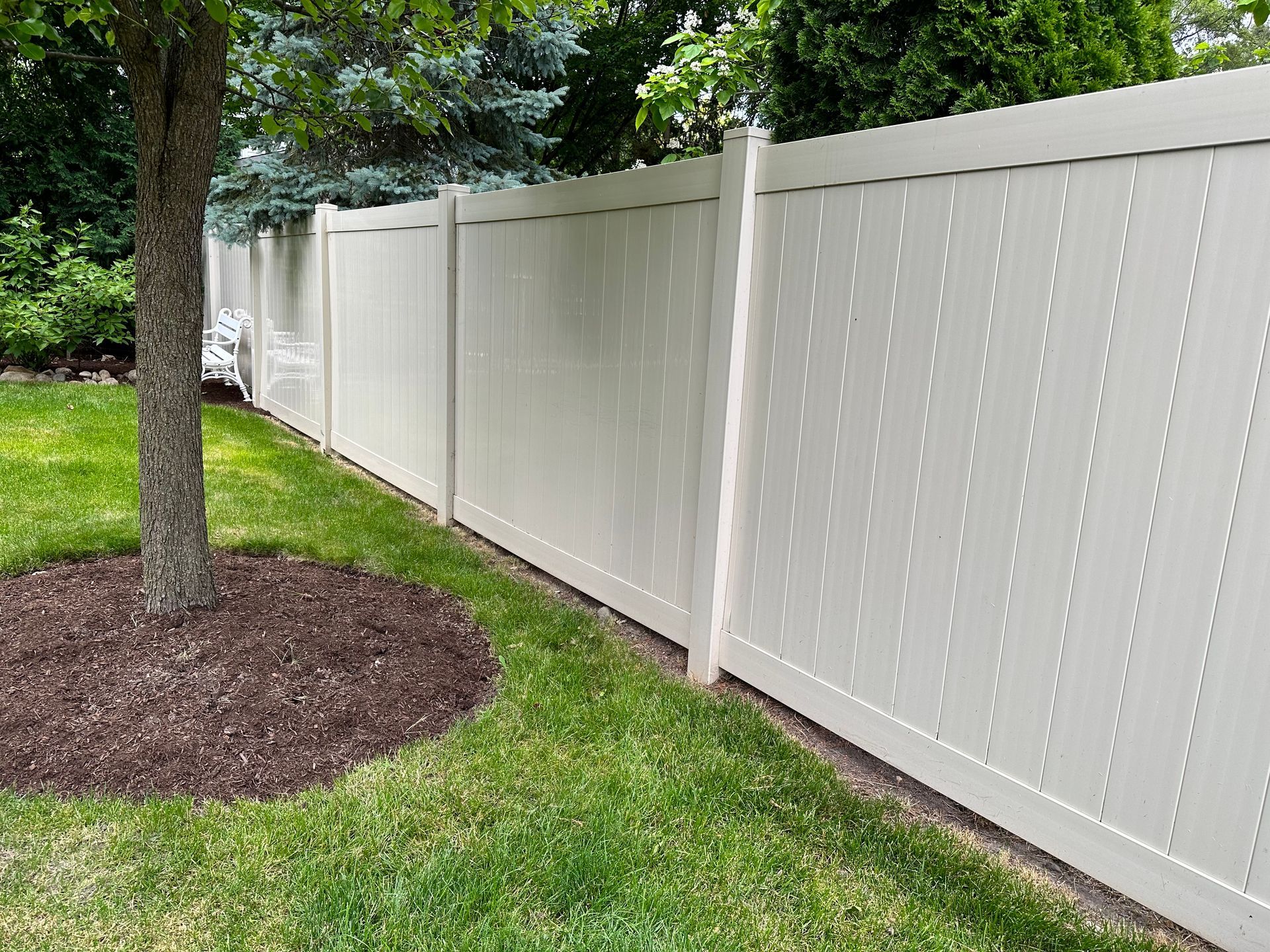 vinyl fence company Illinois