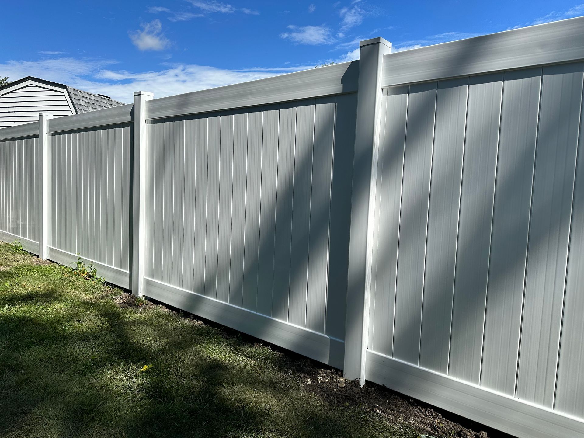 vinyl fence installation Illinois
