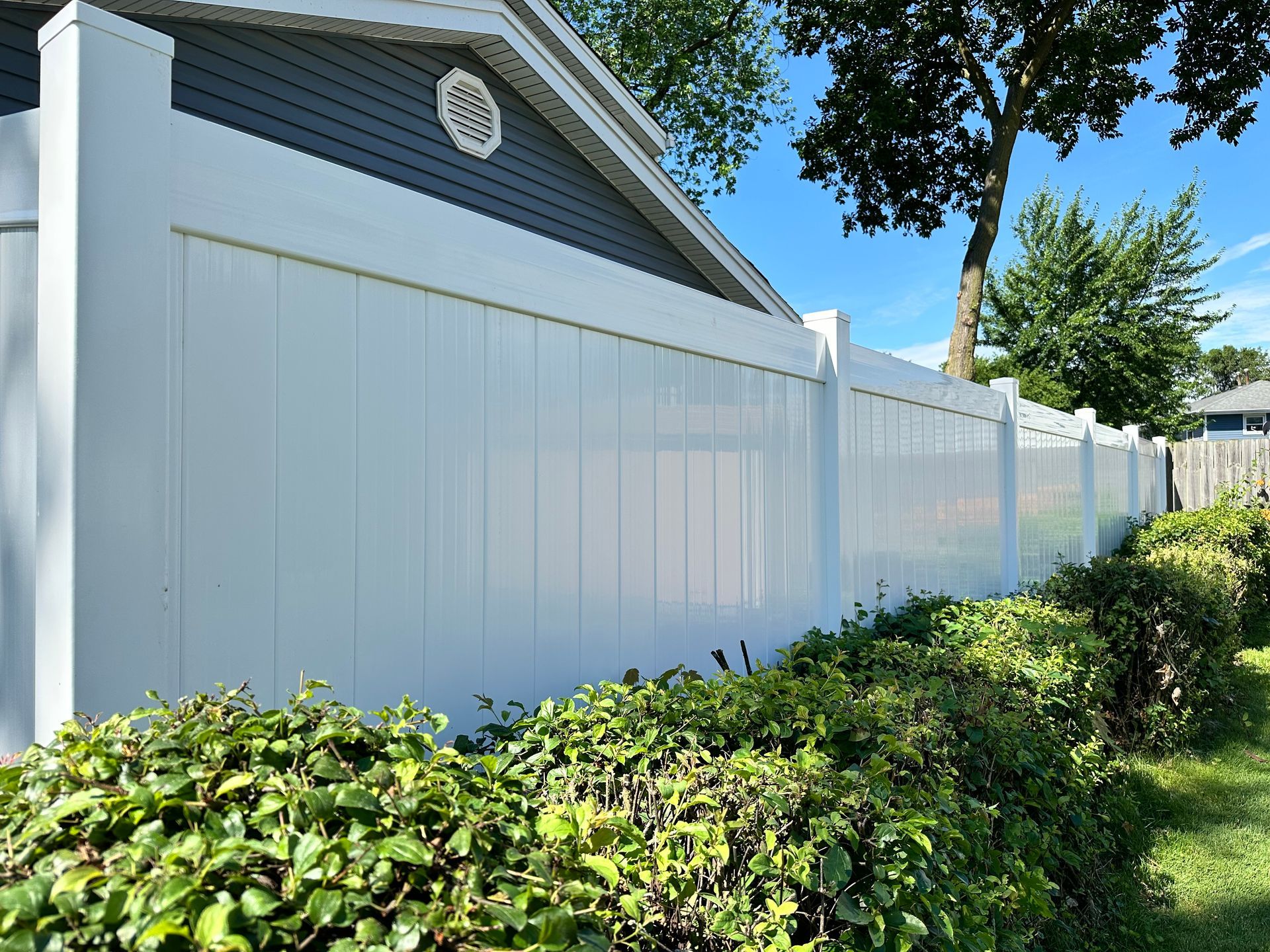 vinyl fence installation Illinois