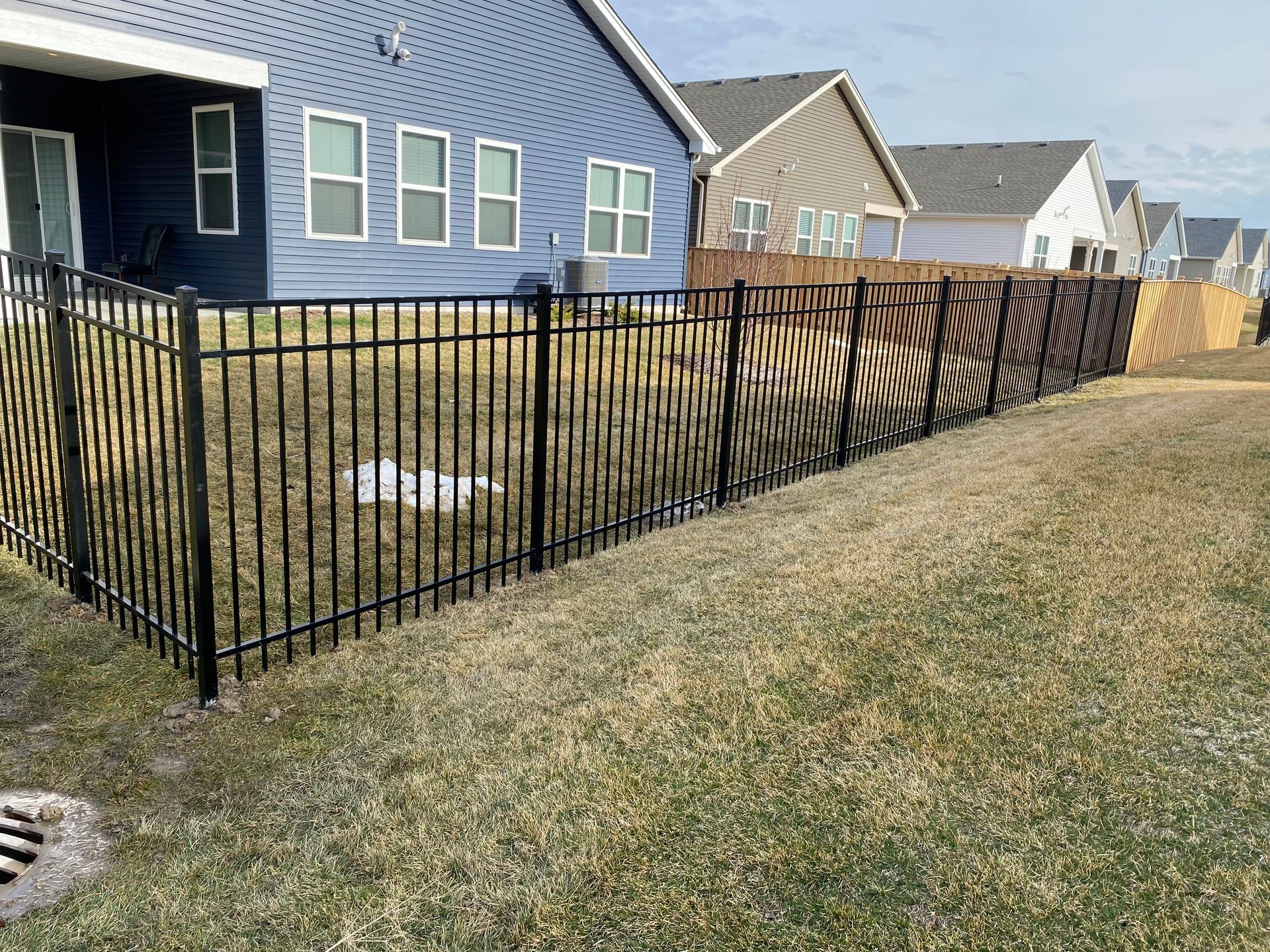 aluminum fence installation Illinois