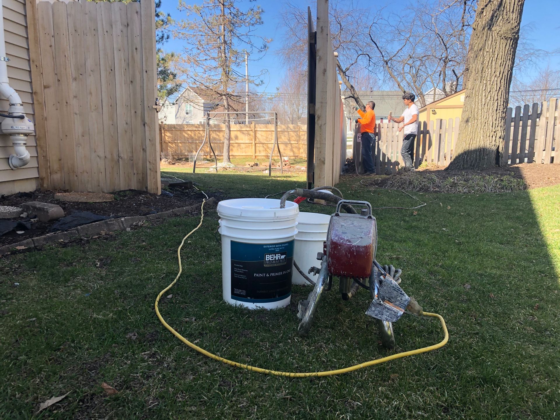 fence staining Illinois