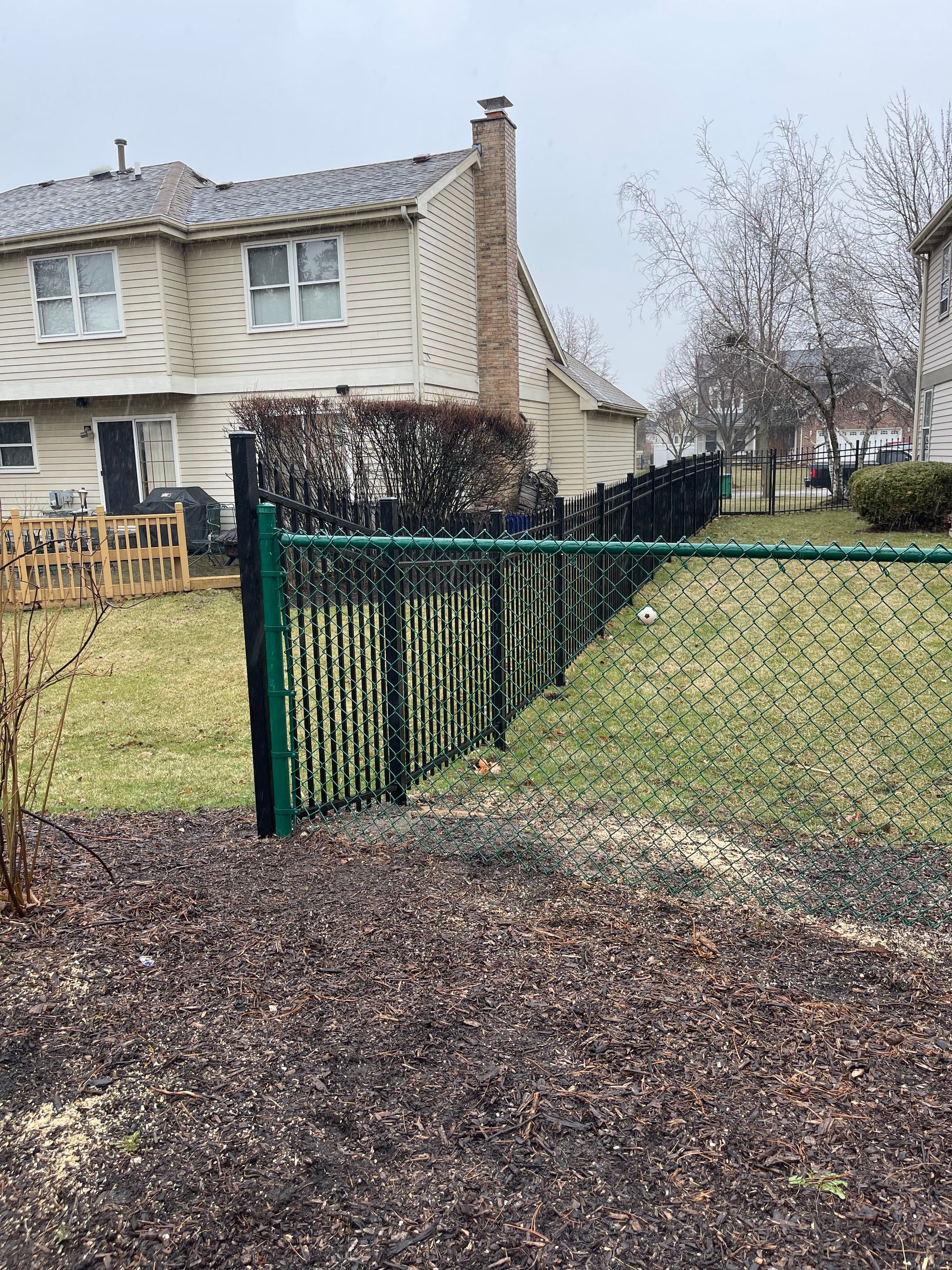chain link fence installation Illinois