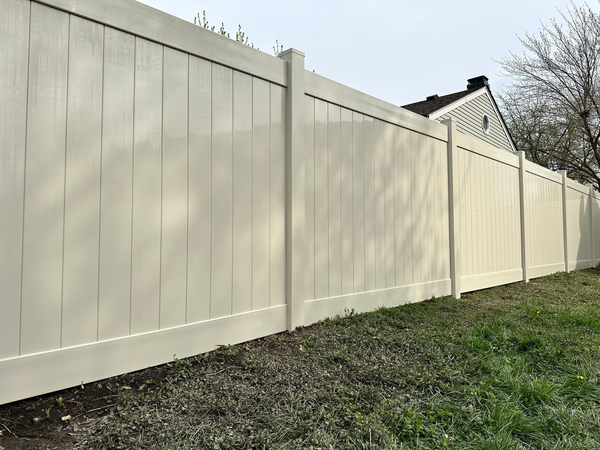 vinyl fence installation Illinois