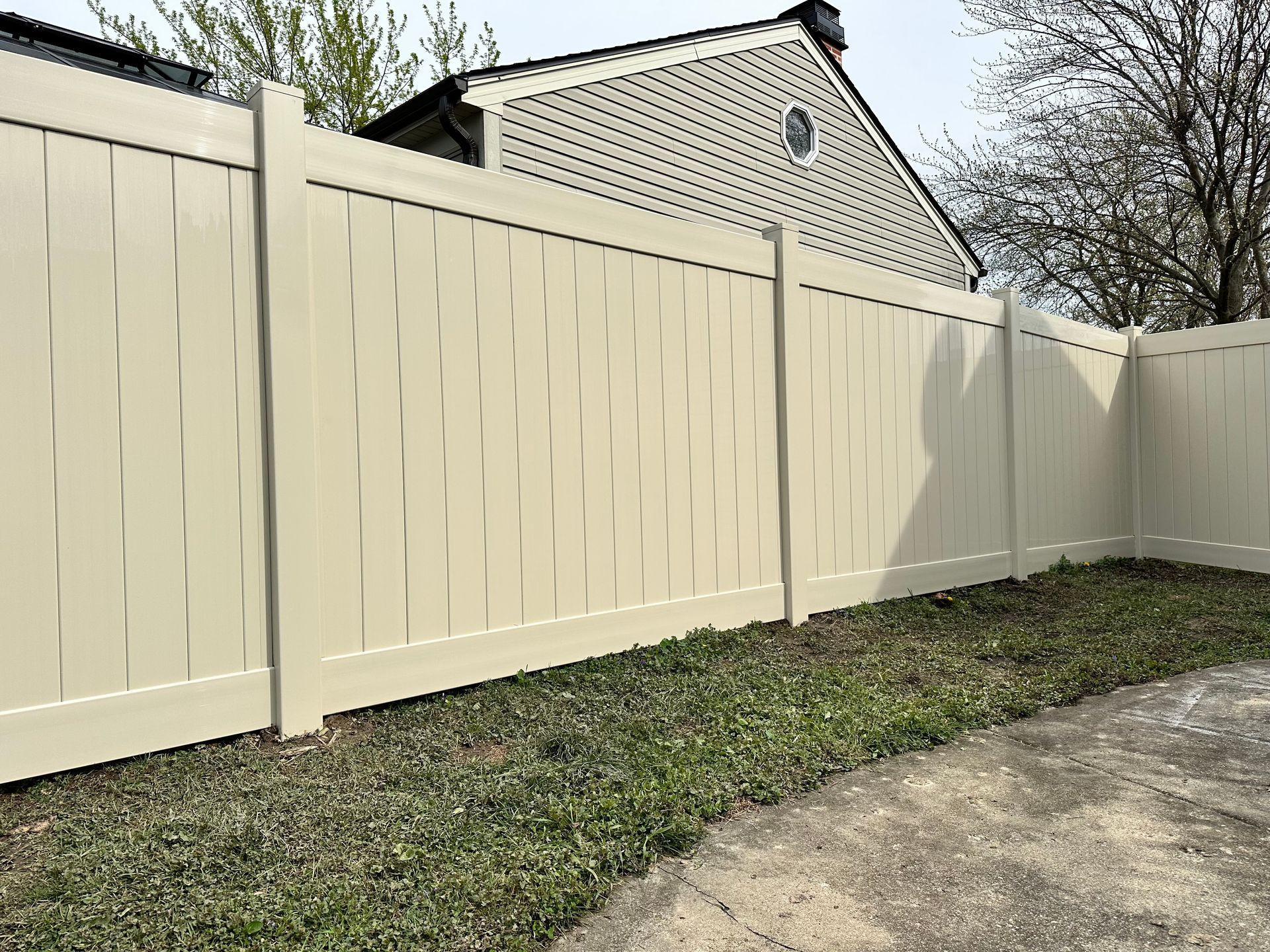 vinyl fence installation Illinois