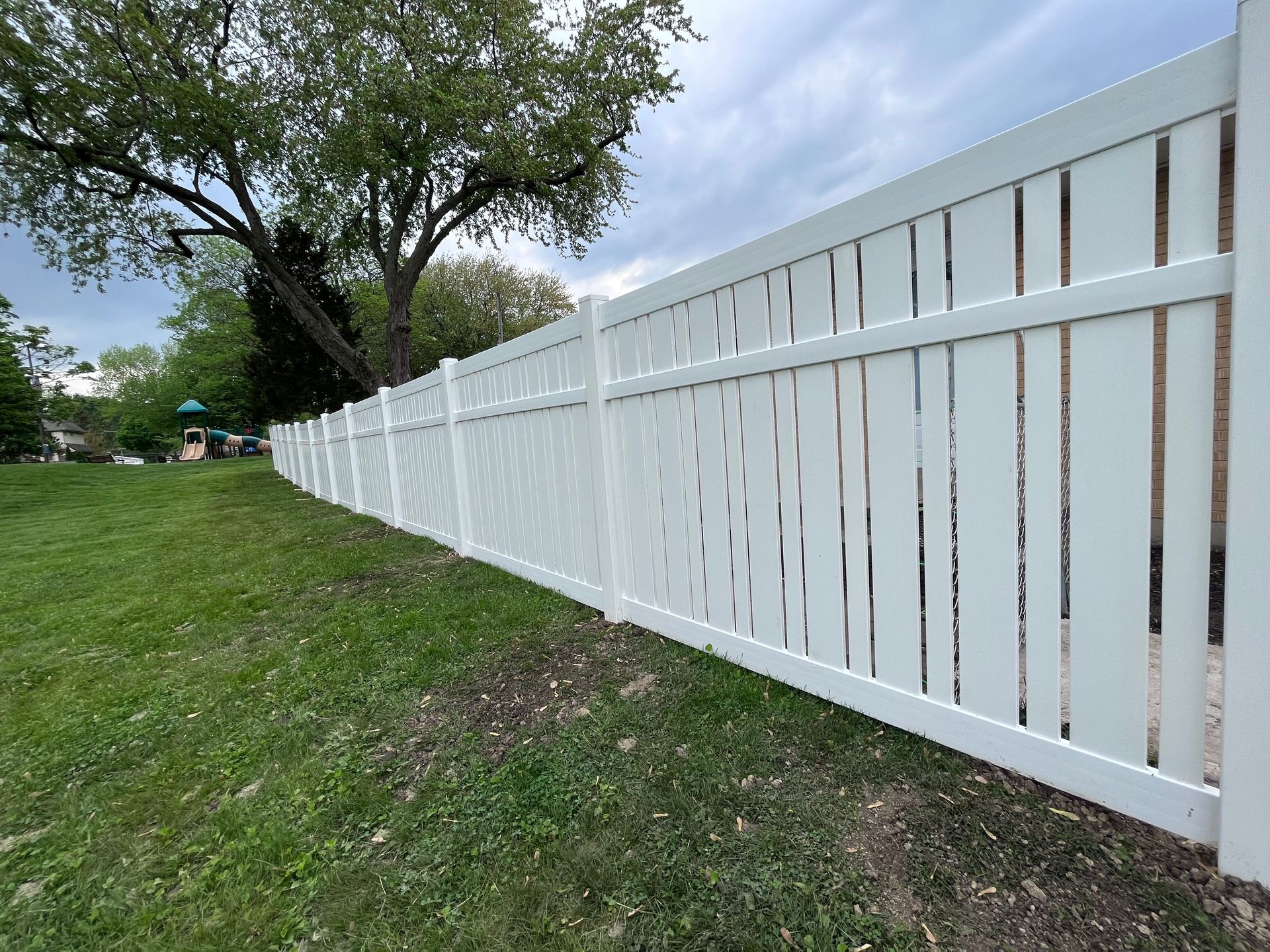 semi-privacy fence installation Illinois