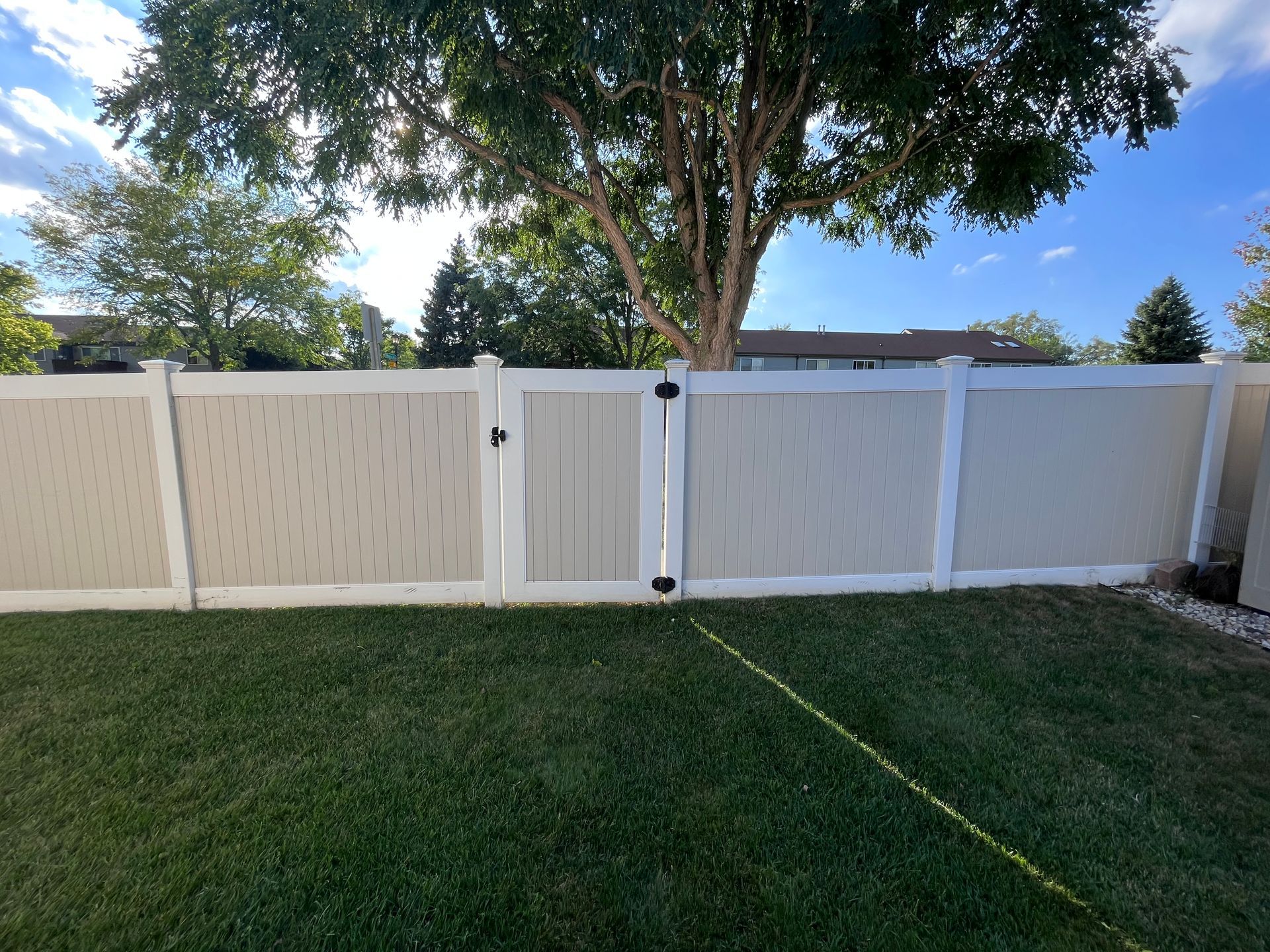 vinyl fence installation illinois