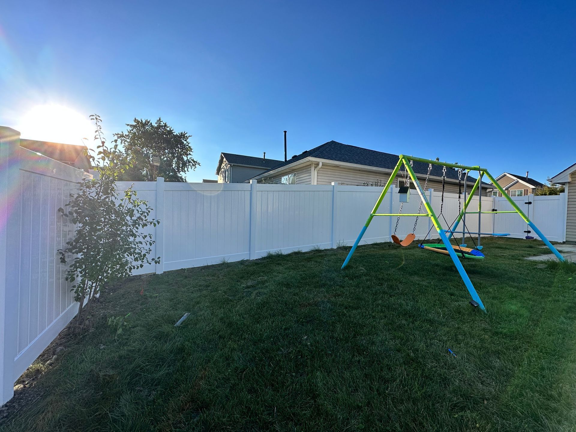 vinyl fence installation Illinois