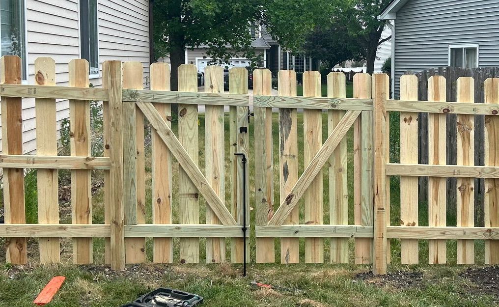 Pine Double Gates