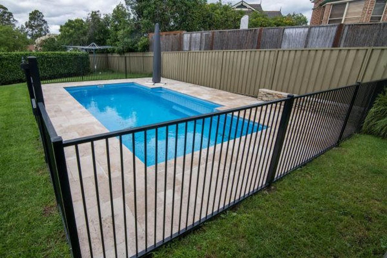 pool fence company illinois