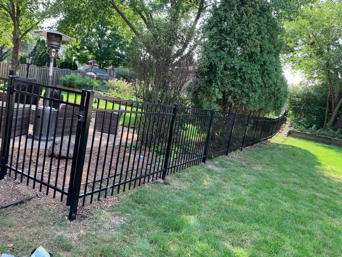 aluminum fence installation illinois