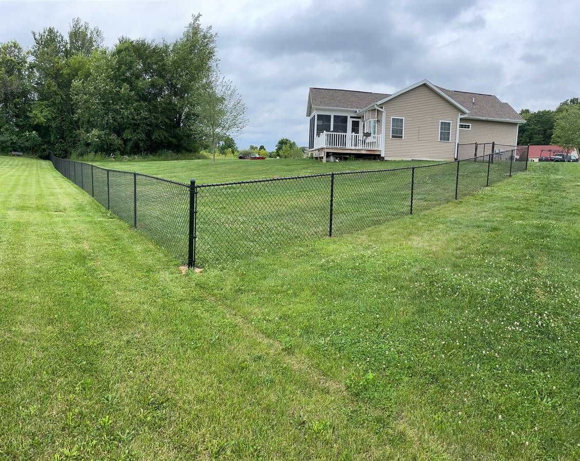 chain link fence installation Illinois