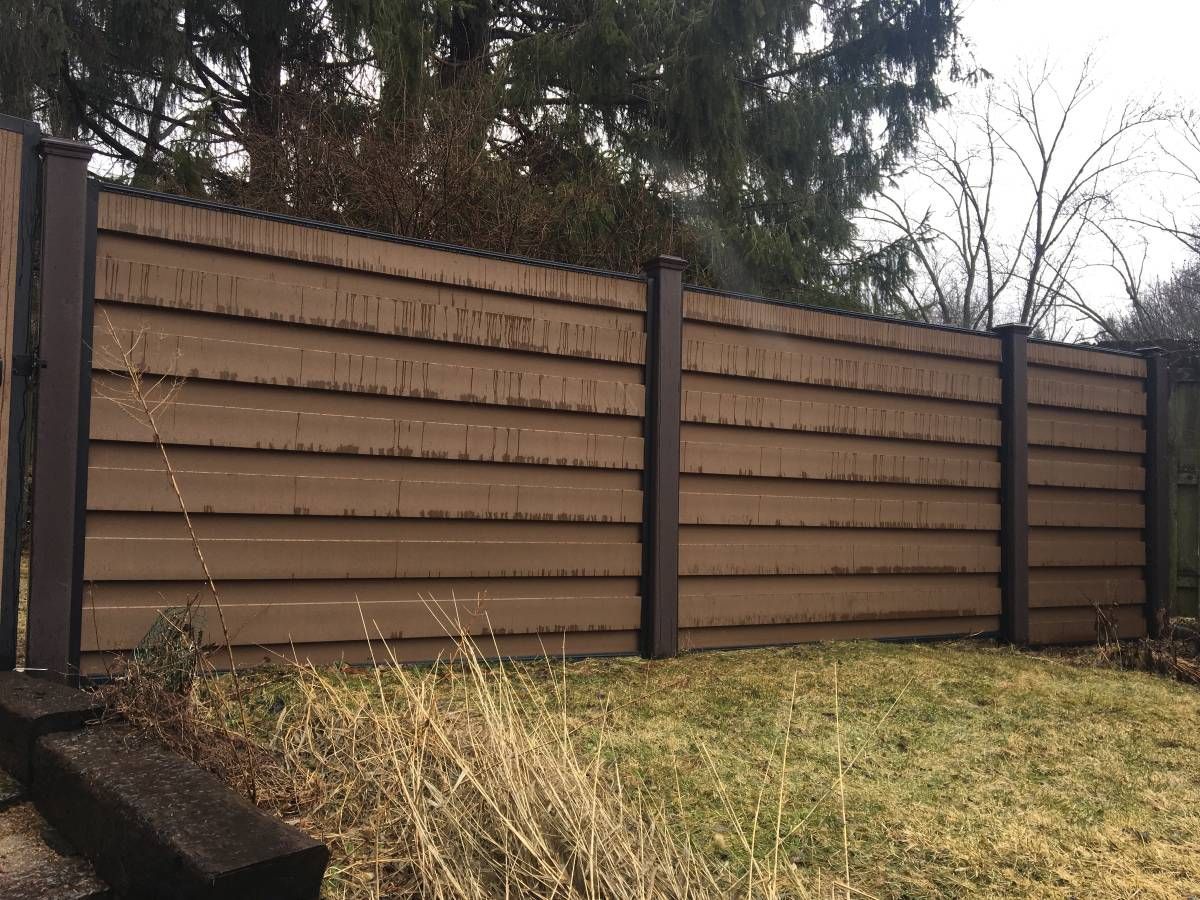 Composite fence installation Illinois