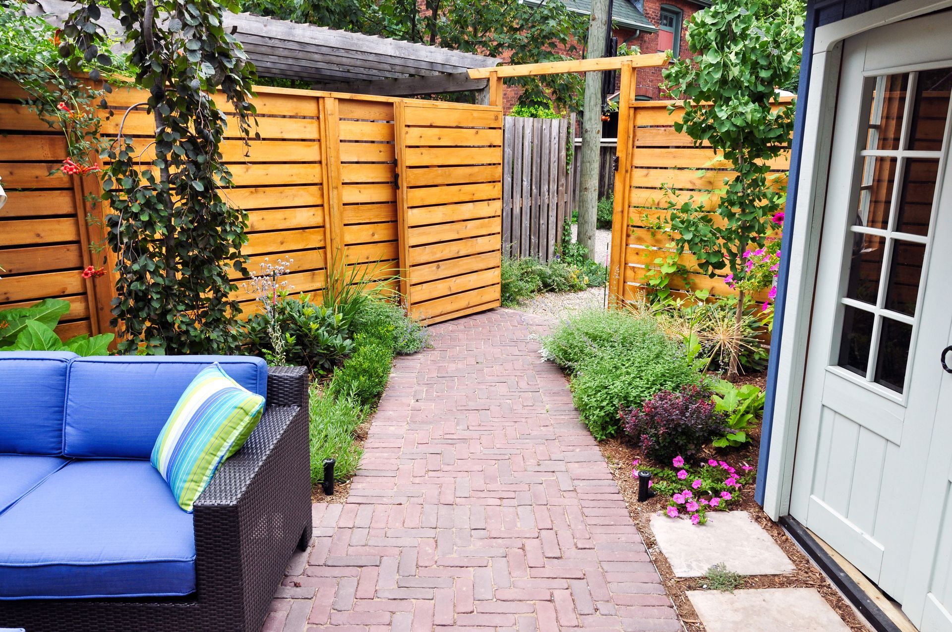 horizontal fence installation illinois