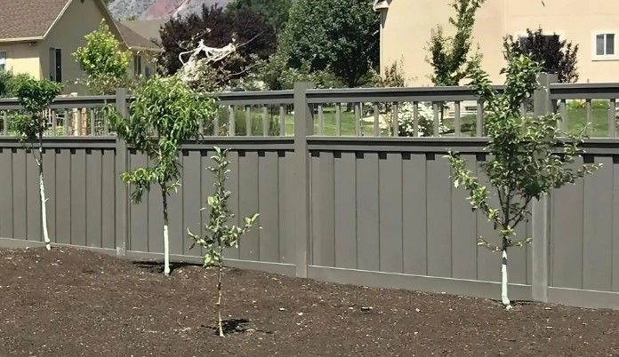 Composite fence installation Illinois