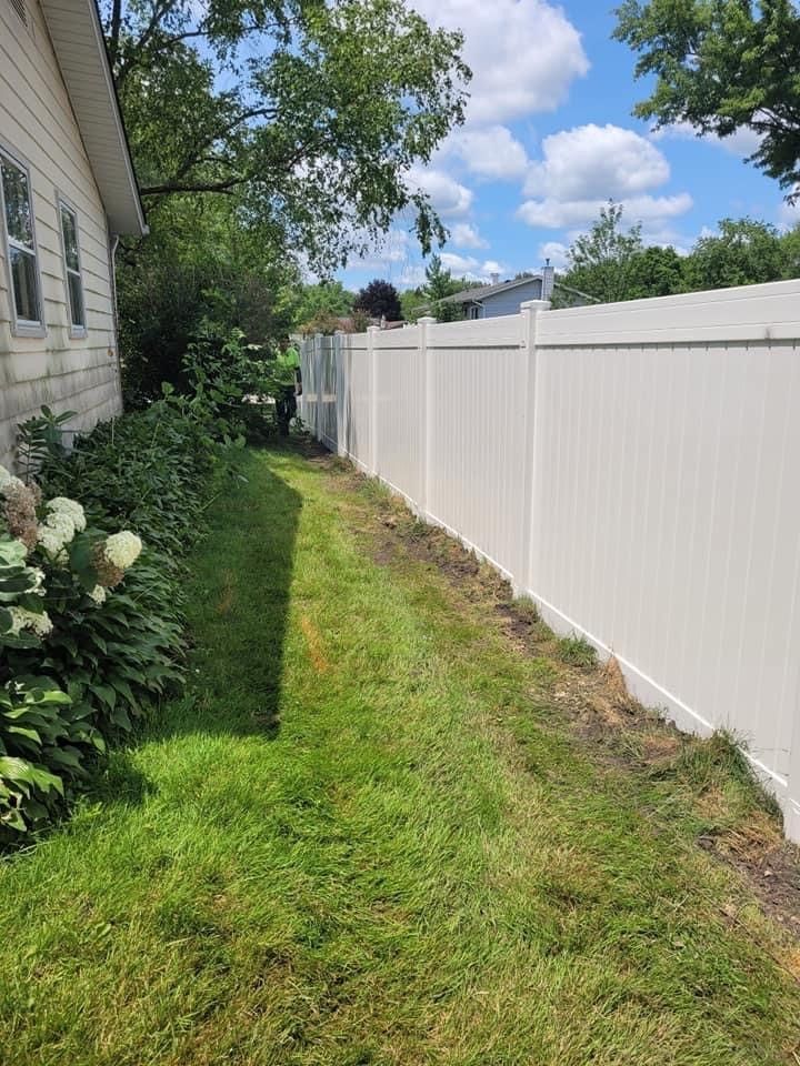 vinyl fence installation illinois