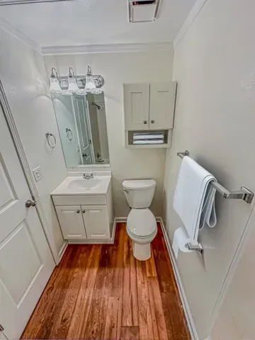 Photo of a bathroom