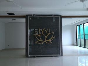 Glass Feature Wall — Gold Coast